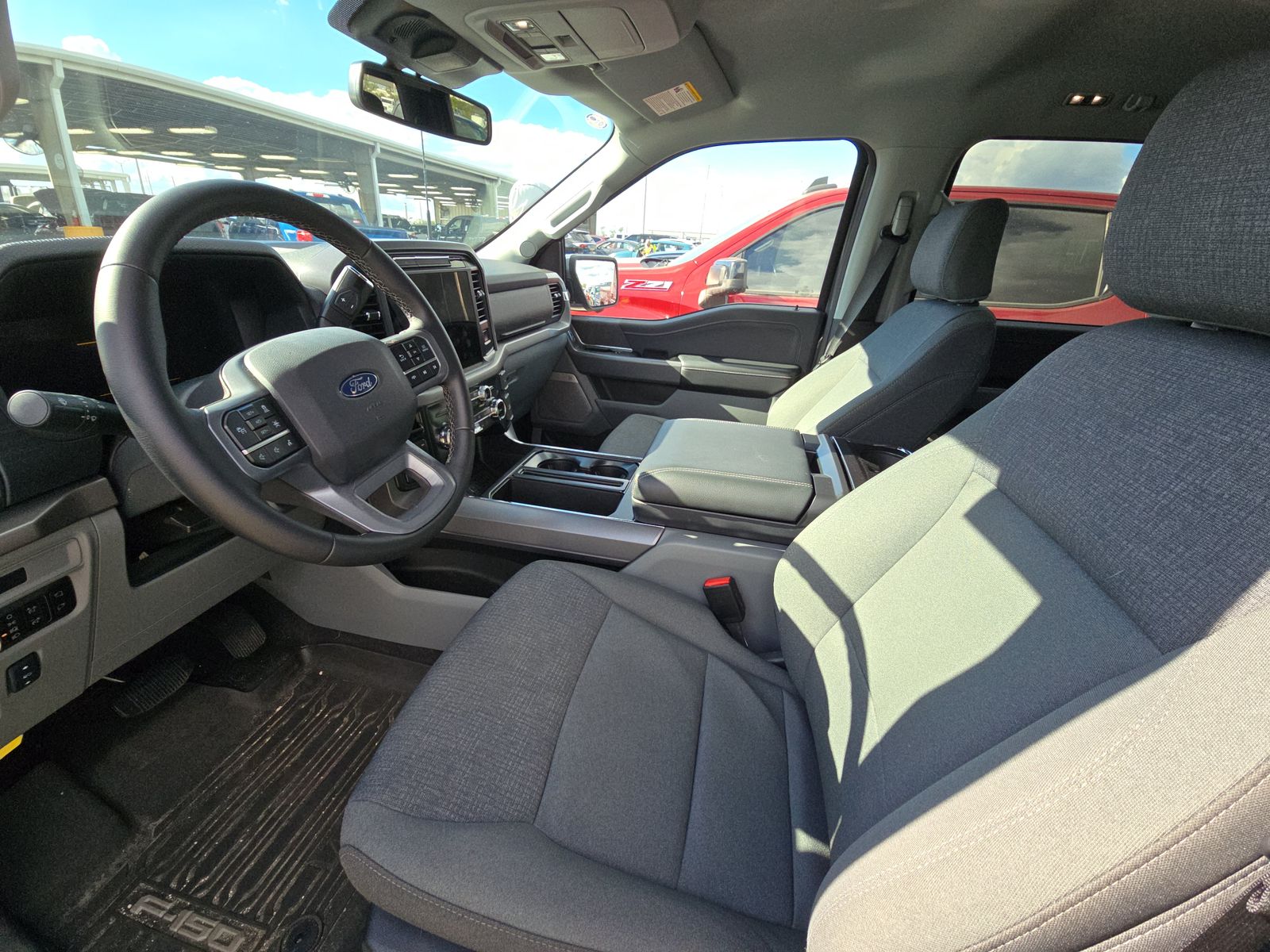 2025 Ford F-150 XLT AWD