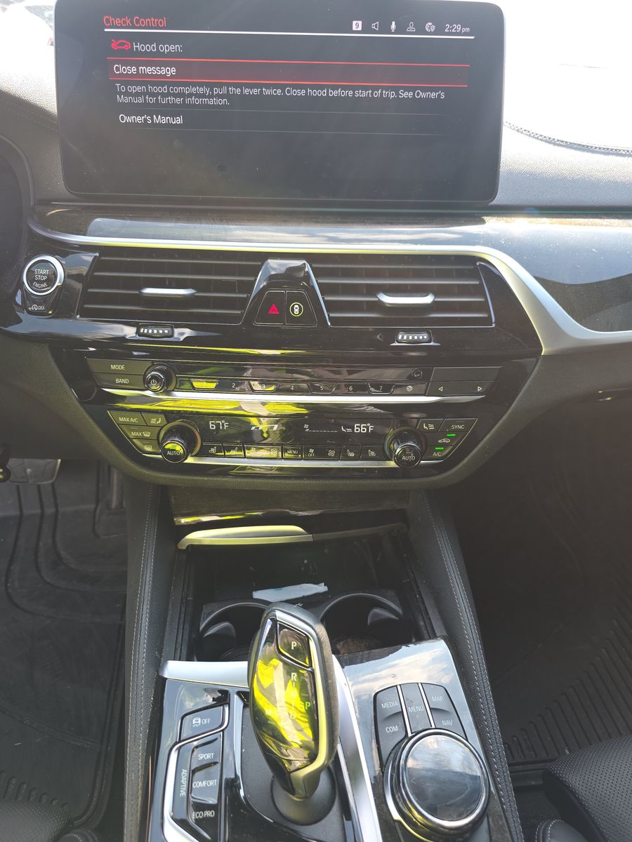 2023 BMW 5 Series M550i xDrive AWD