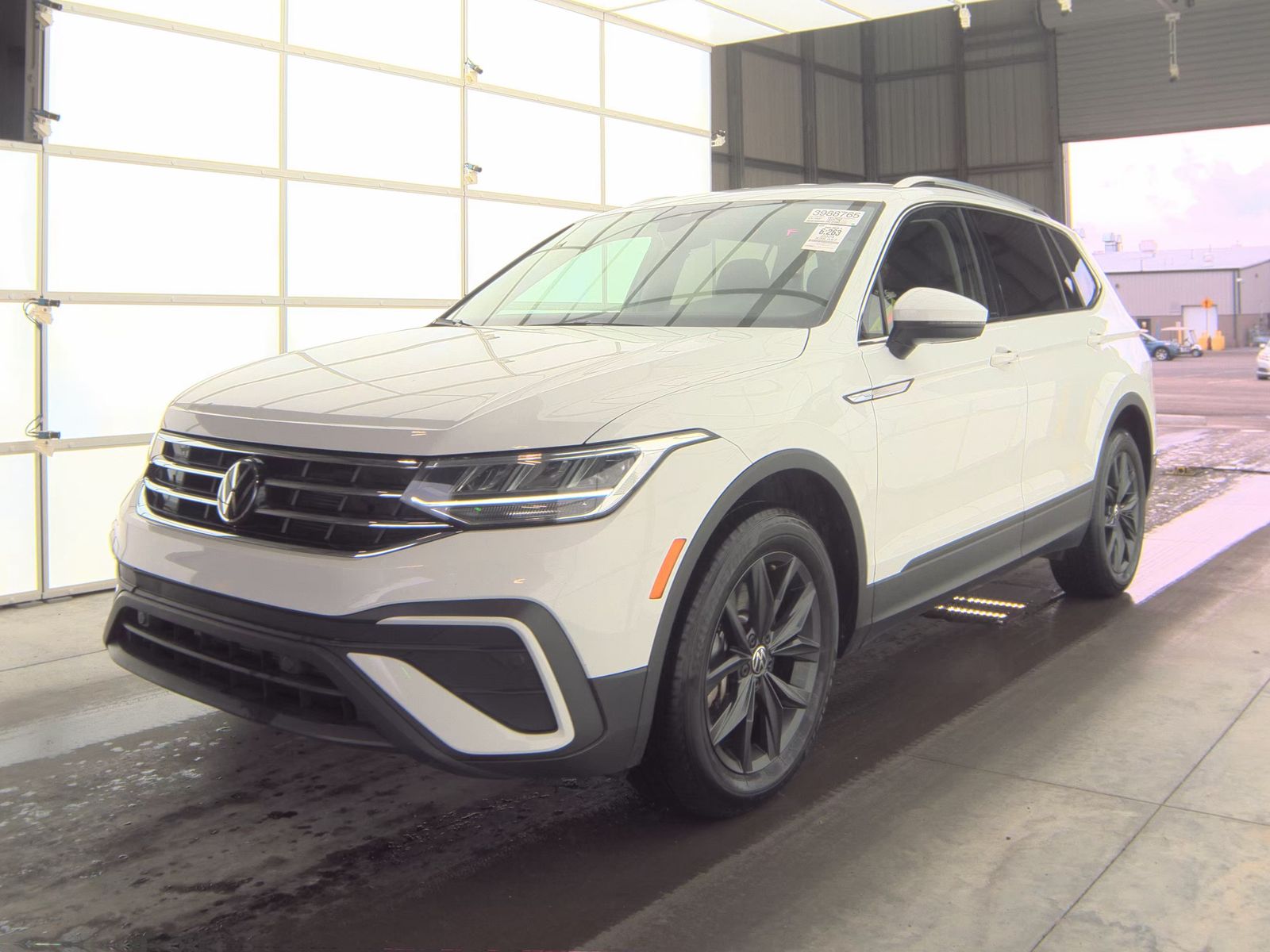 2024 Volkswagen Tiguan 2.0T SE FWD