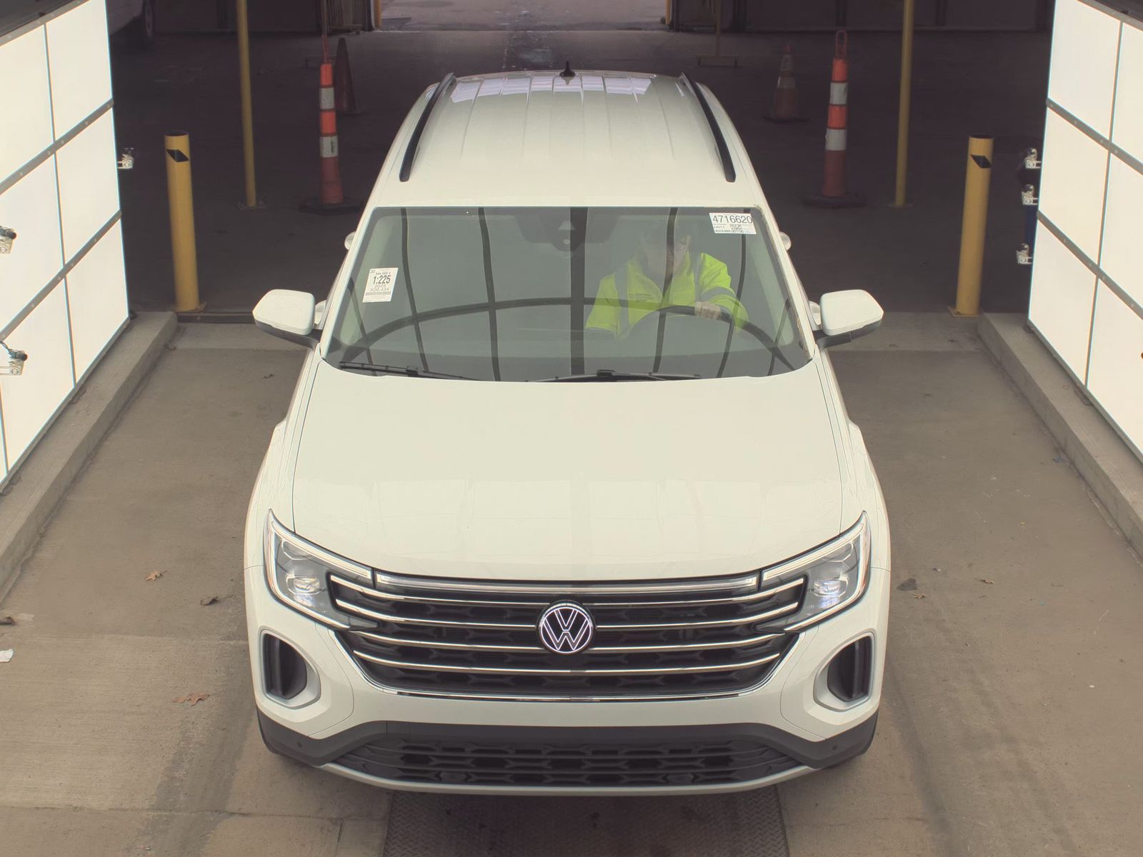 2025 Volkswagen Atlas 2.0T SE AWD