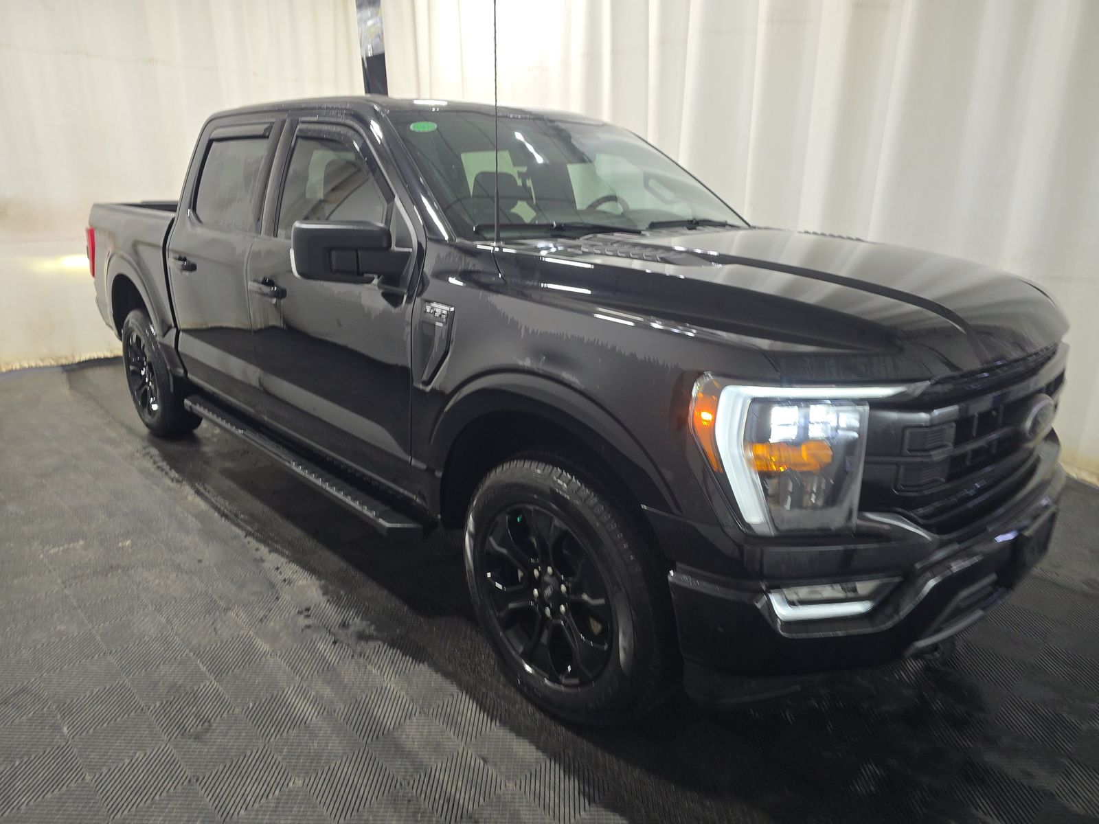 2023 Ford F-150 XLT AWD