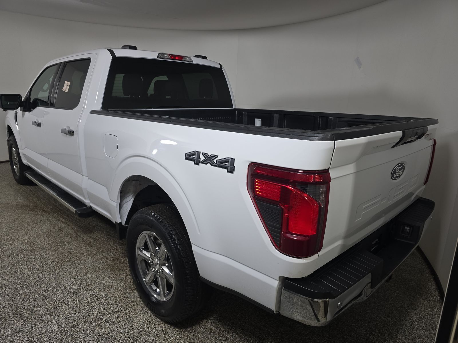 2024 Ford F-150 XLT AWD