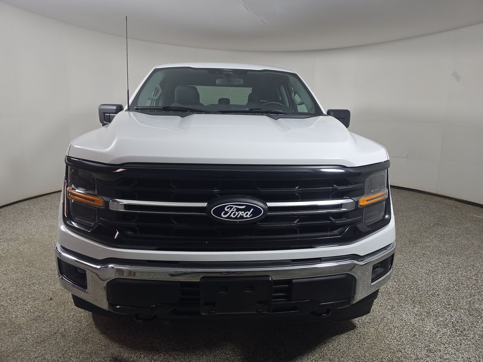 2024 Ford F-150 XLT AWD