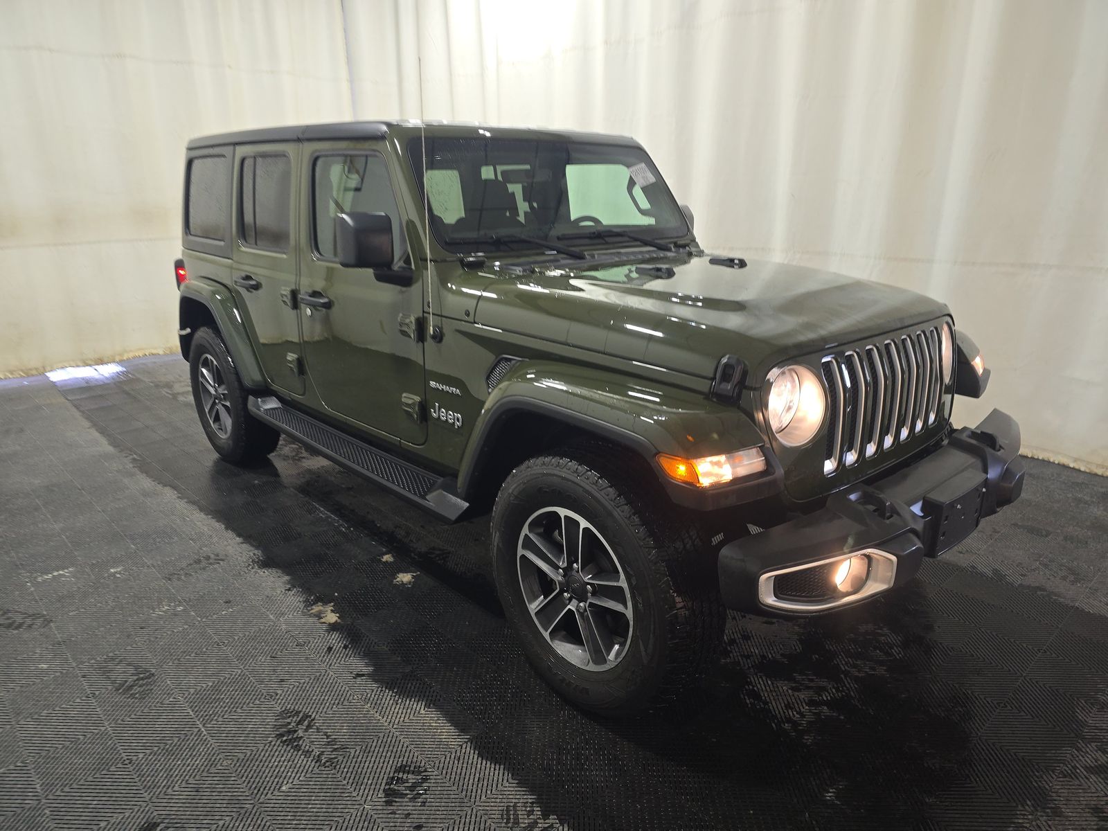 2023 Jeep Wrangler Sahara AWD