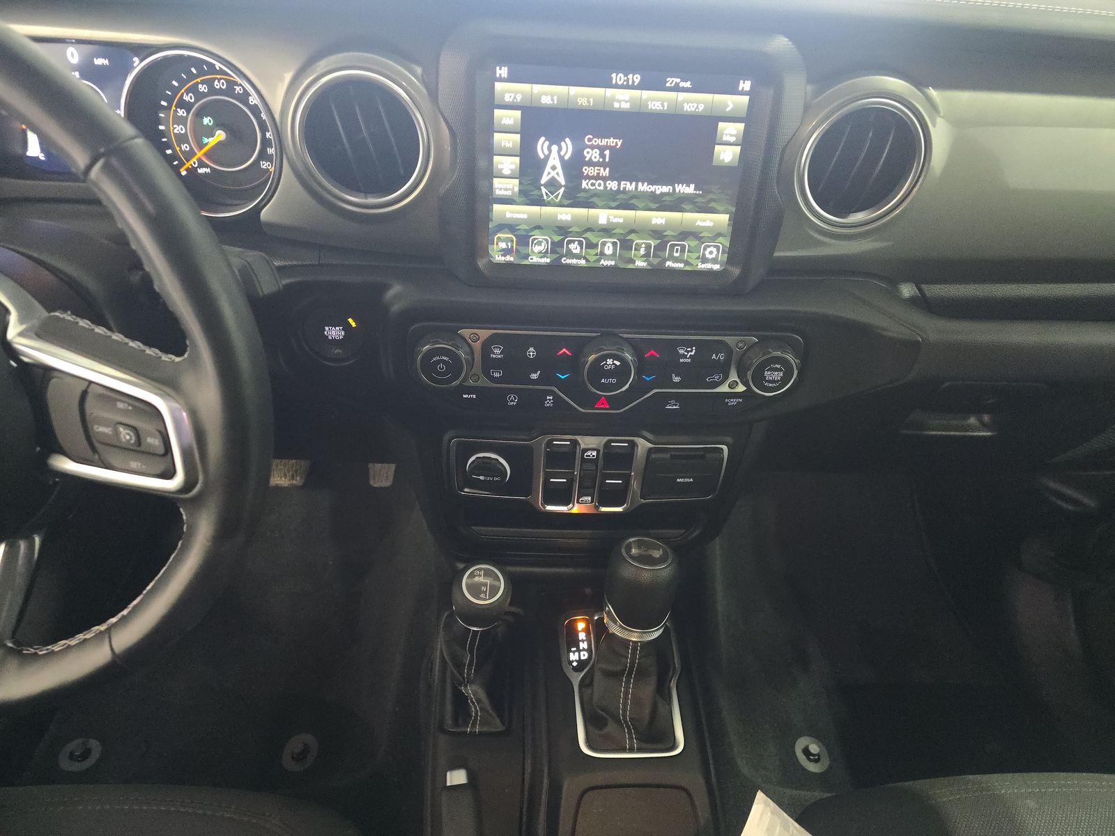 2023 Jeep Wrangler Sahara AWD