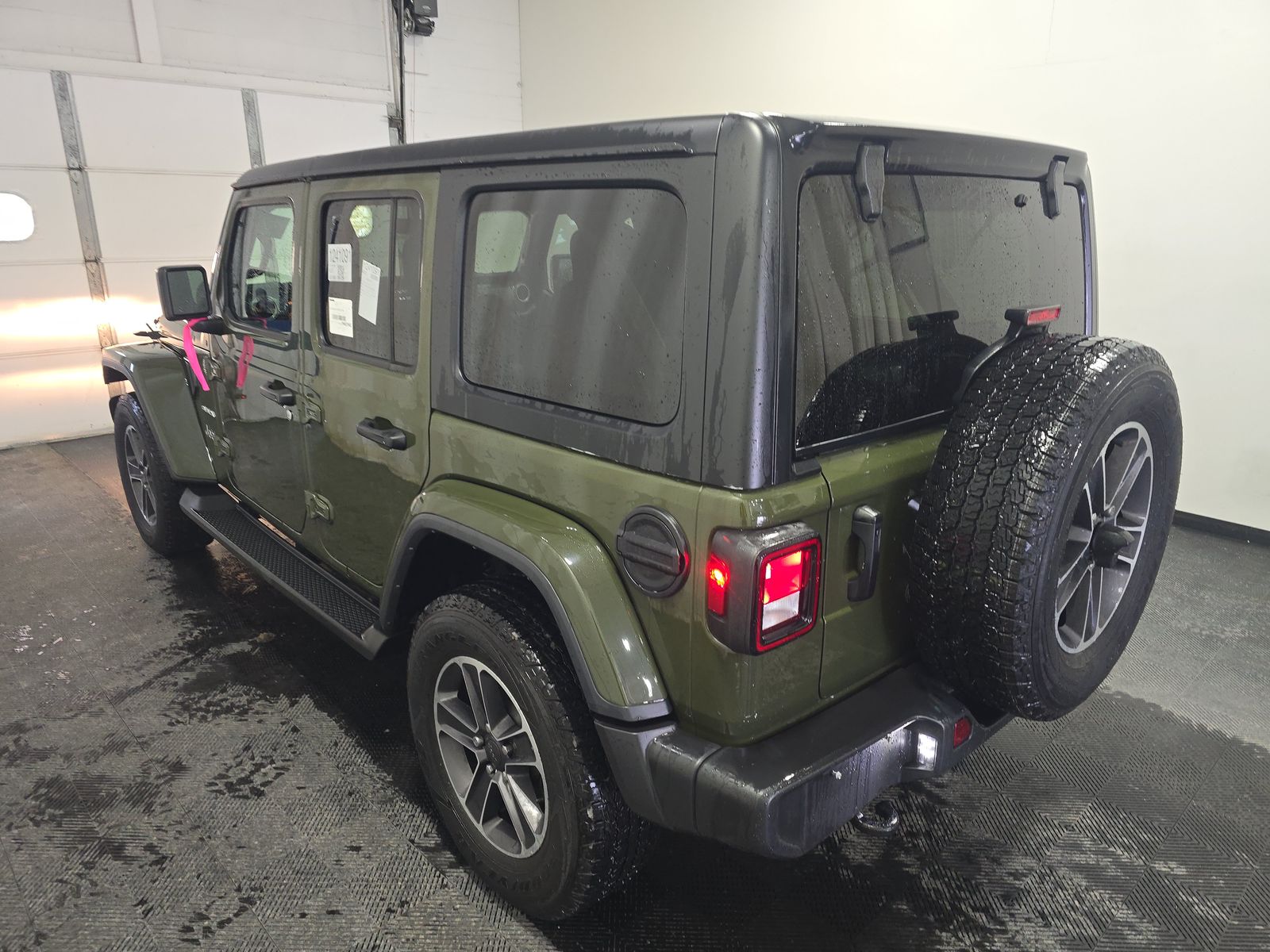 2023 Jeep Wrangler Sahara AWD