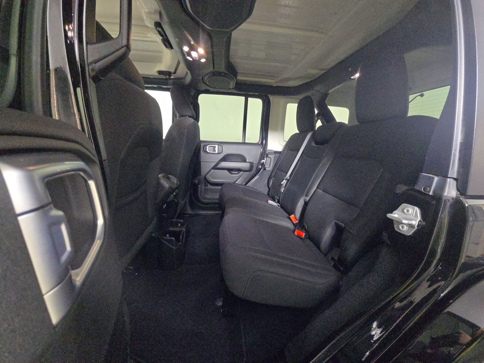 2022 Jeep Wrangler Unlimited Sahara AWD