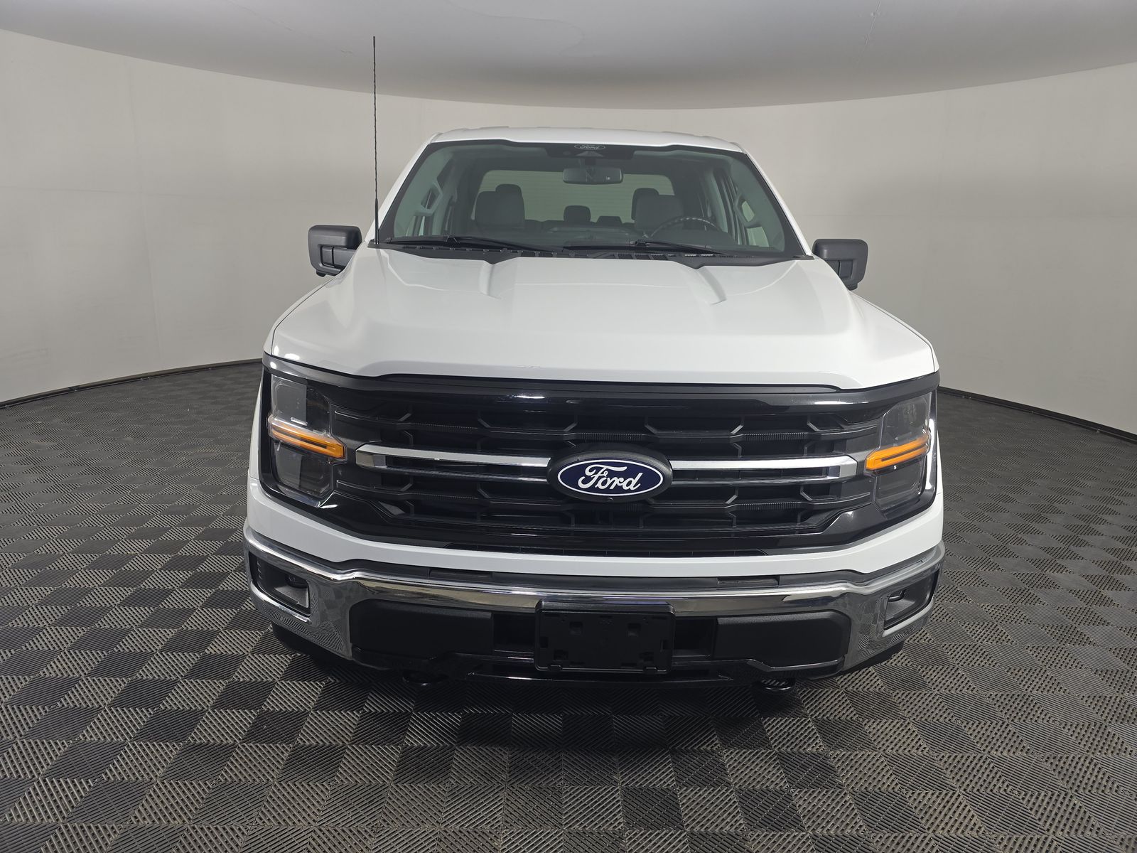 2024 Ford F-150 XLT AWD