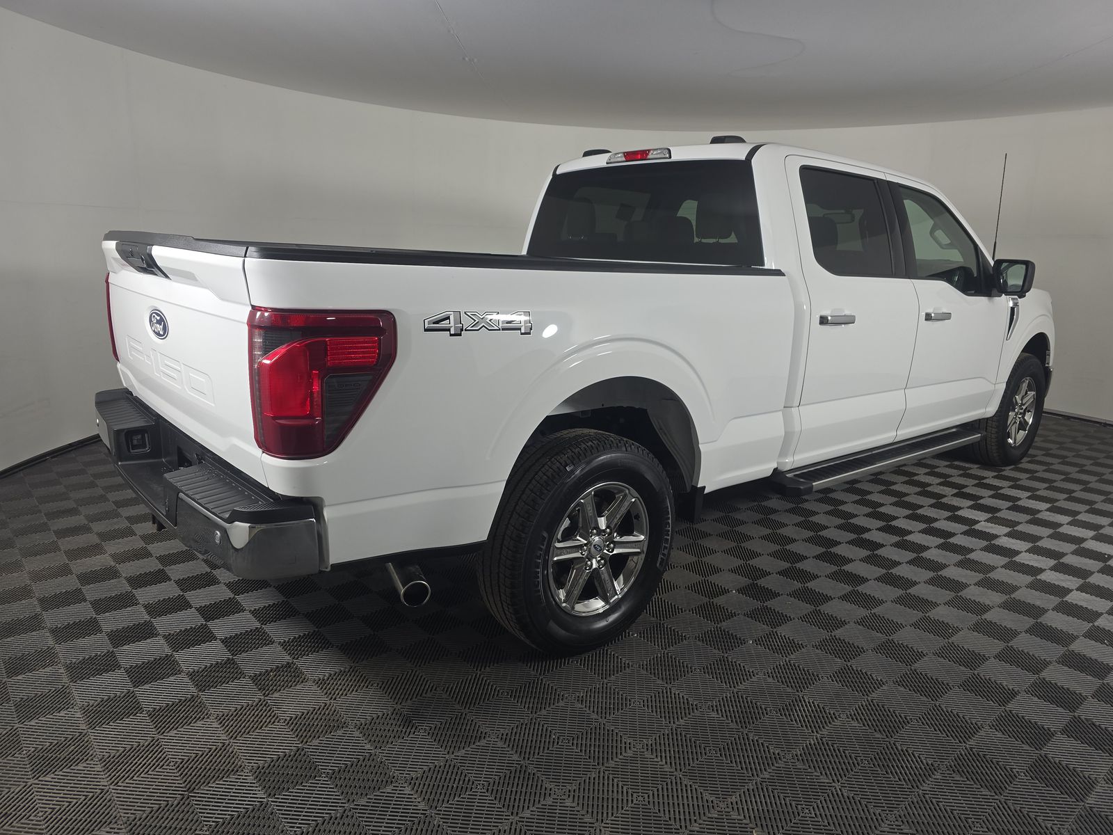 2024 Ford F-150 XLT AWD