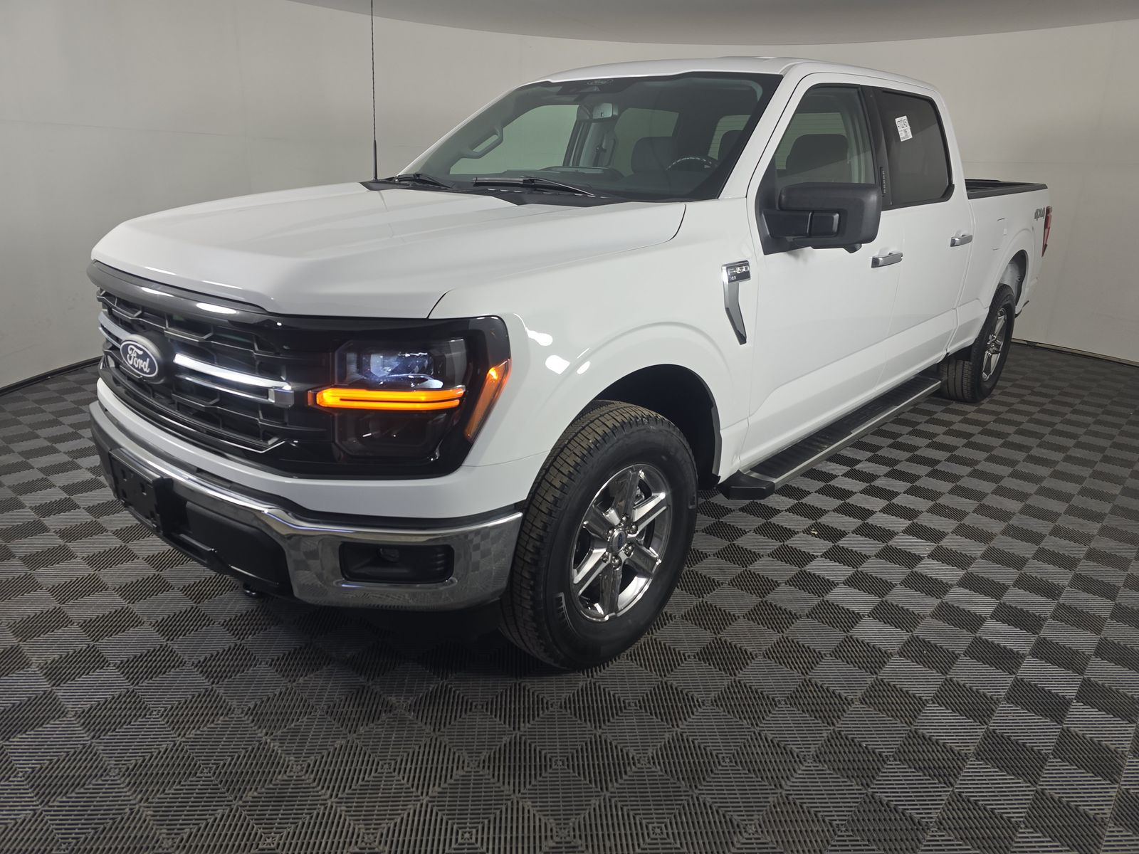 2024 Ford F-150 XLT AWD