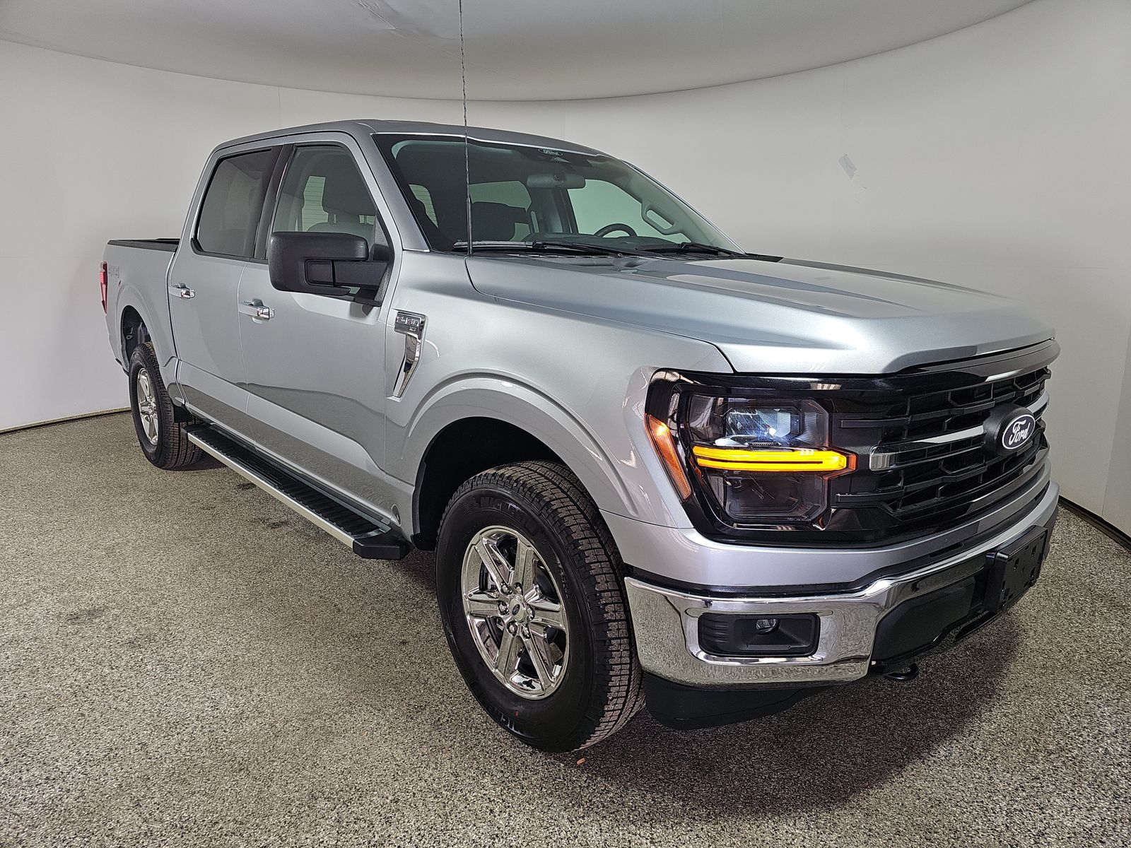 2025 Ford F-150 XLT AWD