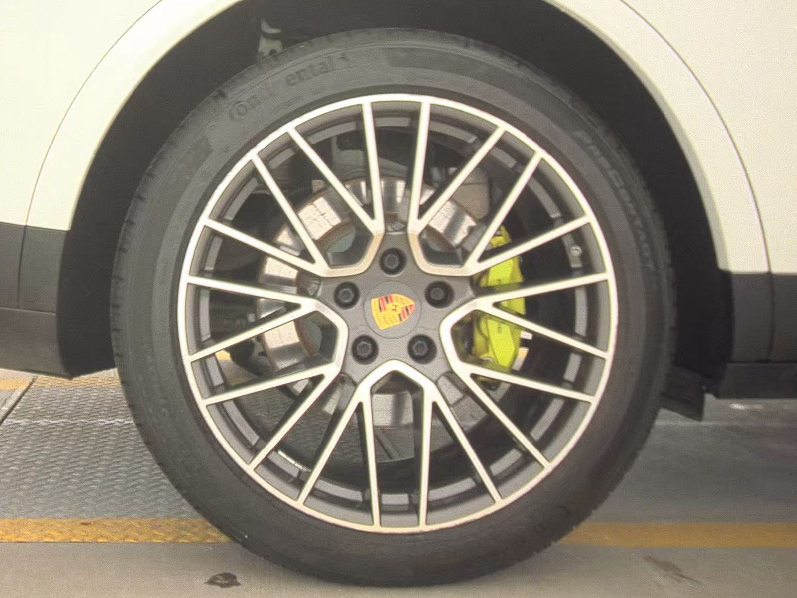 2022 Porsche Cayenne E-Hybrid AWD