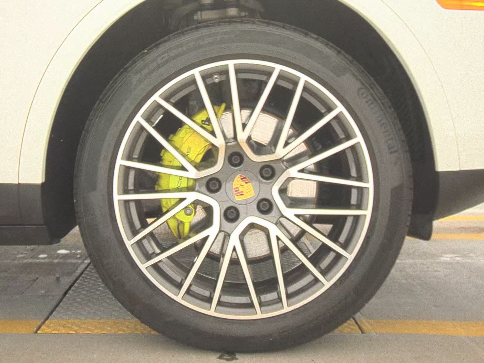 2022 Porsche Cayenne E-Hybrid AWD