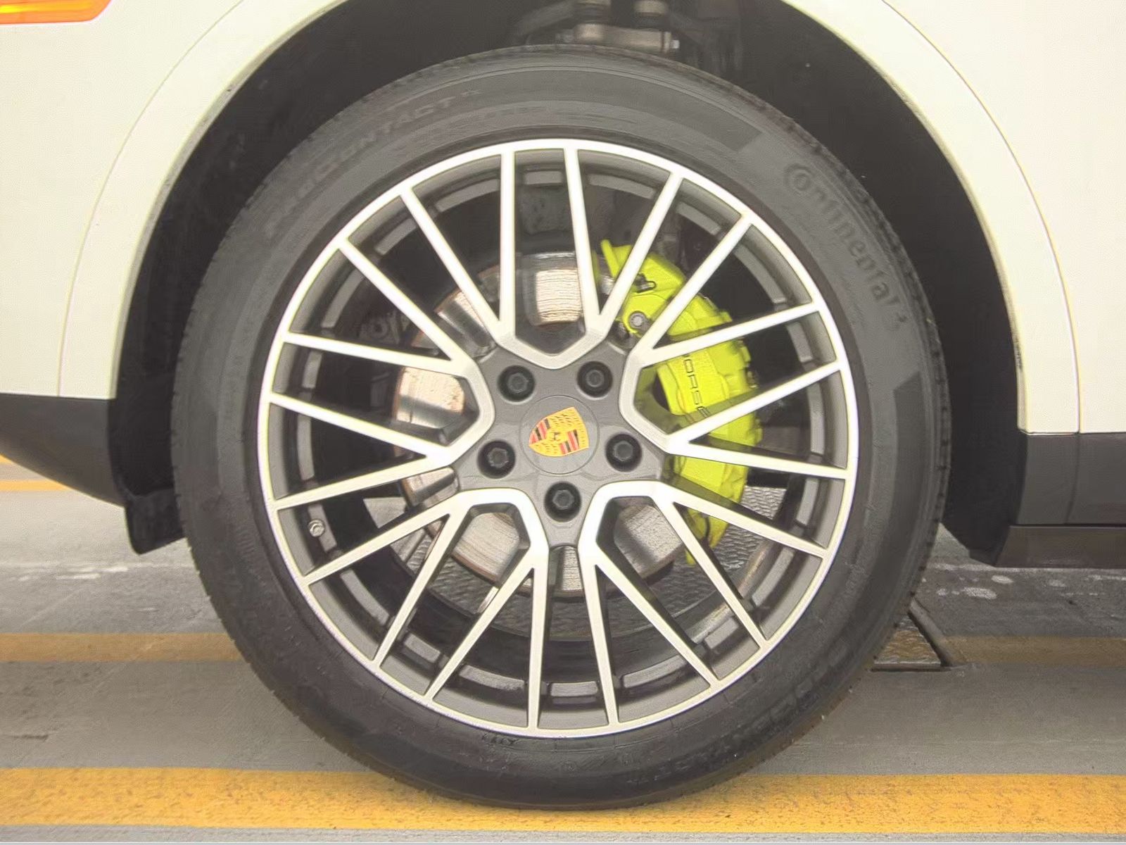 2022 Porsche Cayenne E-Hybrid AWD