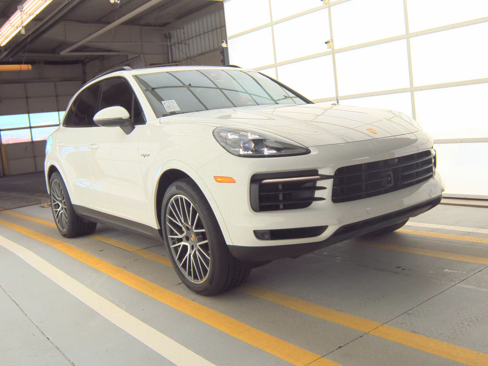 2022 Porsche Cayenne E-Hybrid AWD