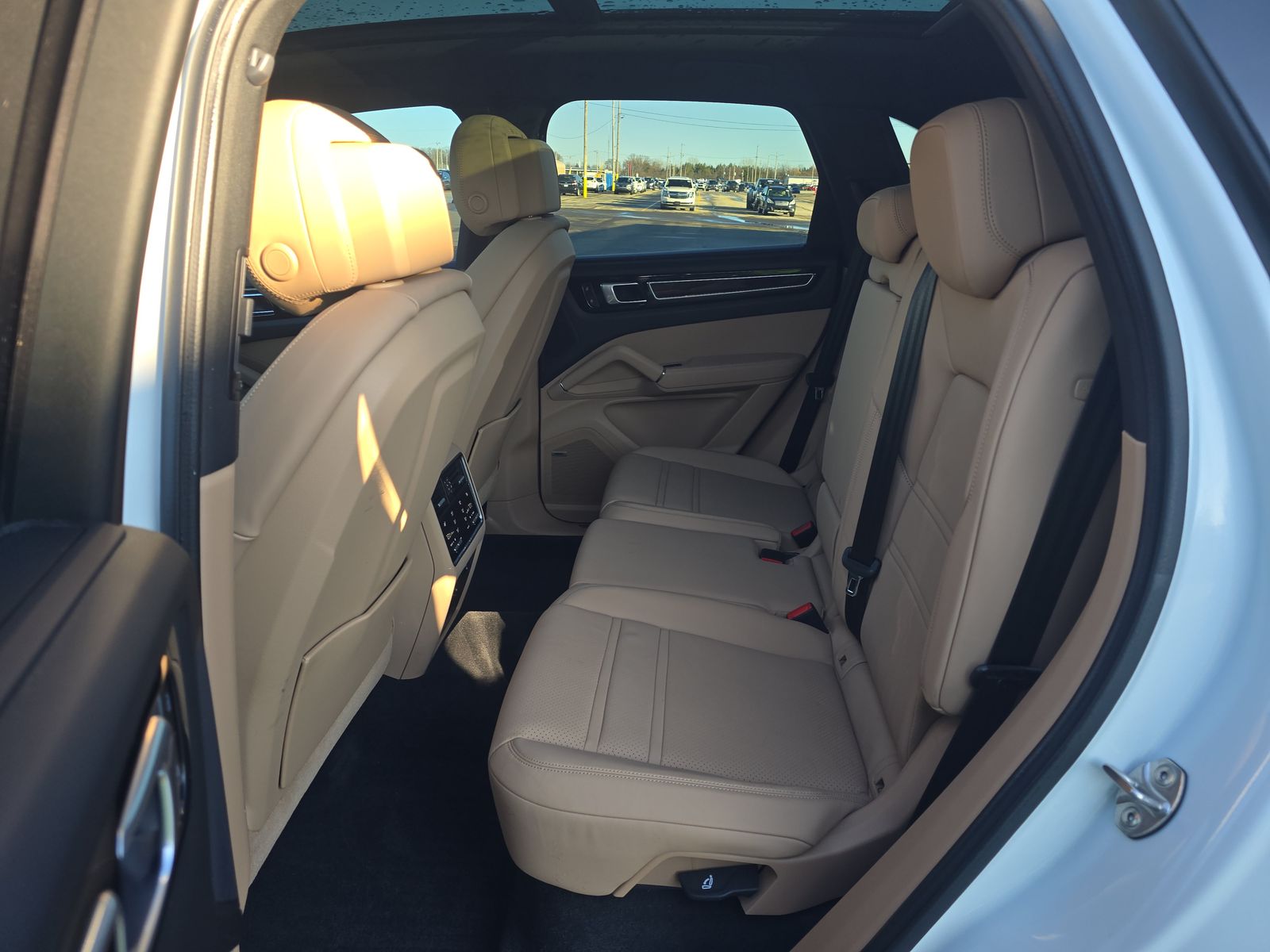 2022 Porsche Cayenne E-Hybrid AWD