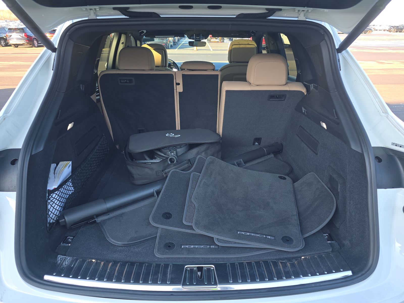 2022 Porsche Cayenne E-Hybrid AWD