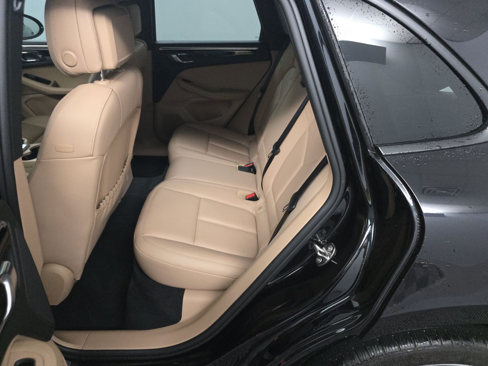 2023 Porsche Macan Base AWD