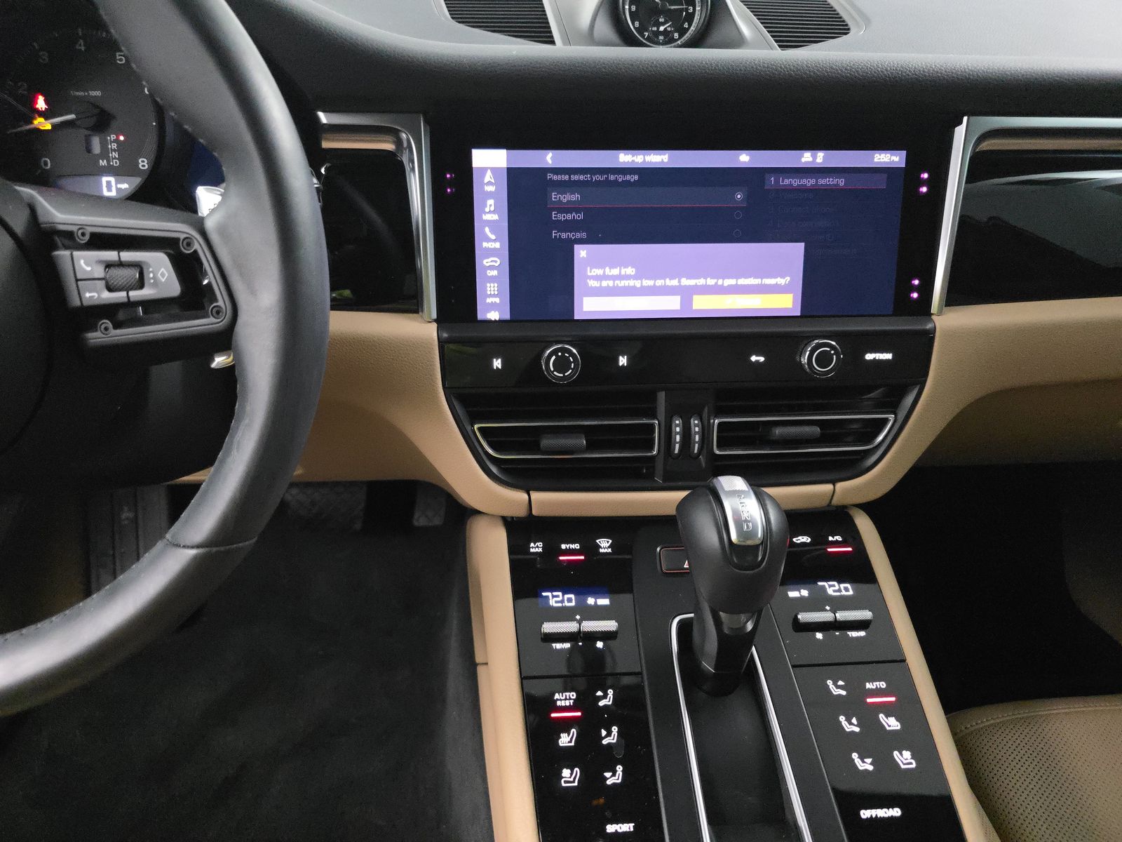 2023 Porsche Macan Base AWD