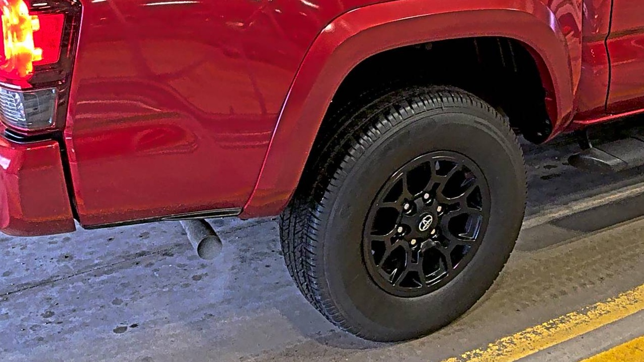 2022 Toyota Tacoma SR5 RWD