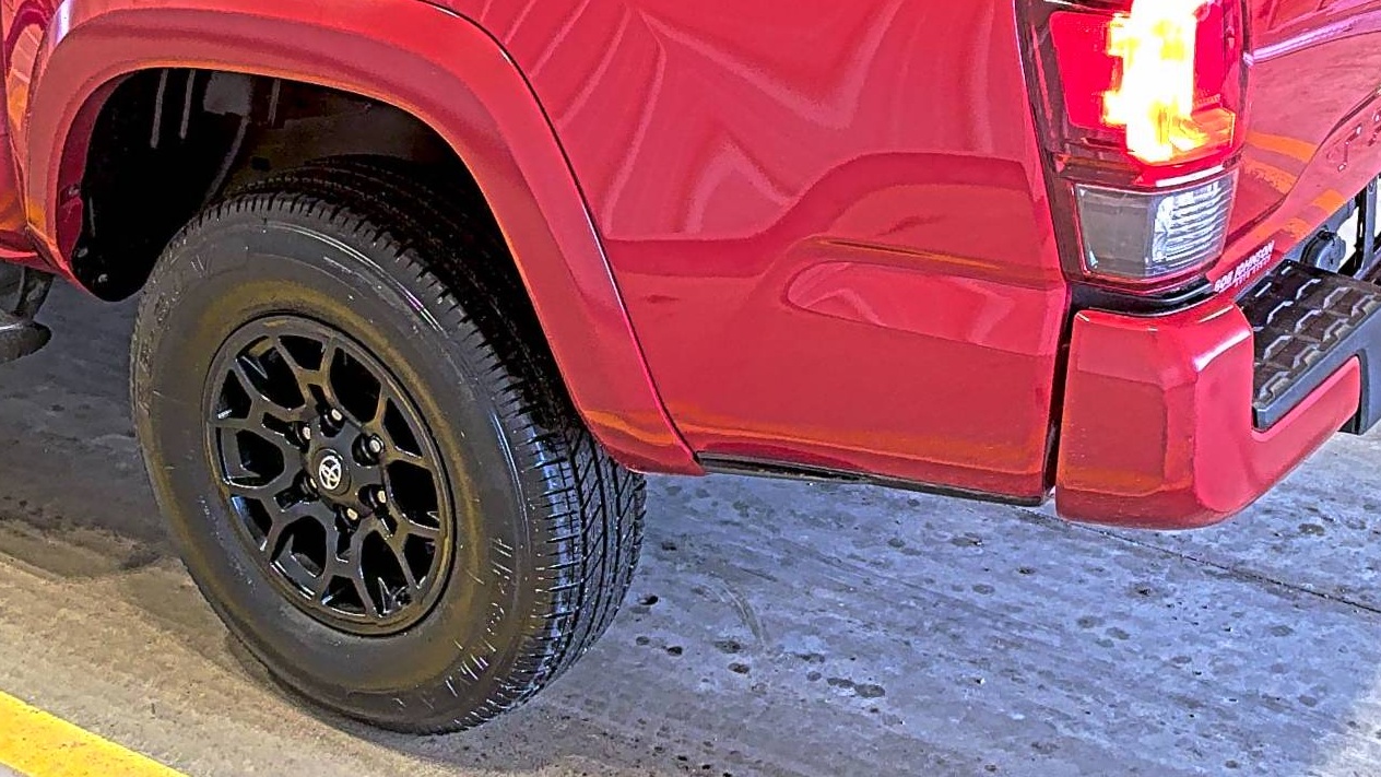 2022 Toyota Tacoma SR5 RWD