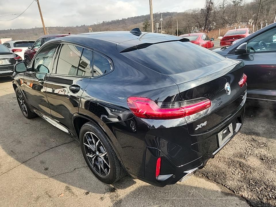2023 BMW X4 xDrive30i AWD