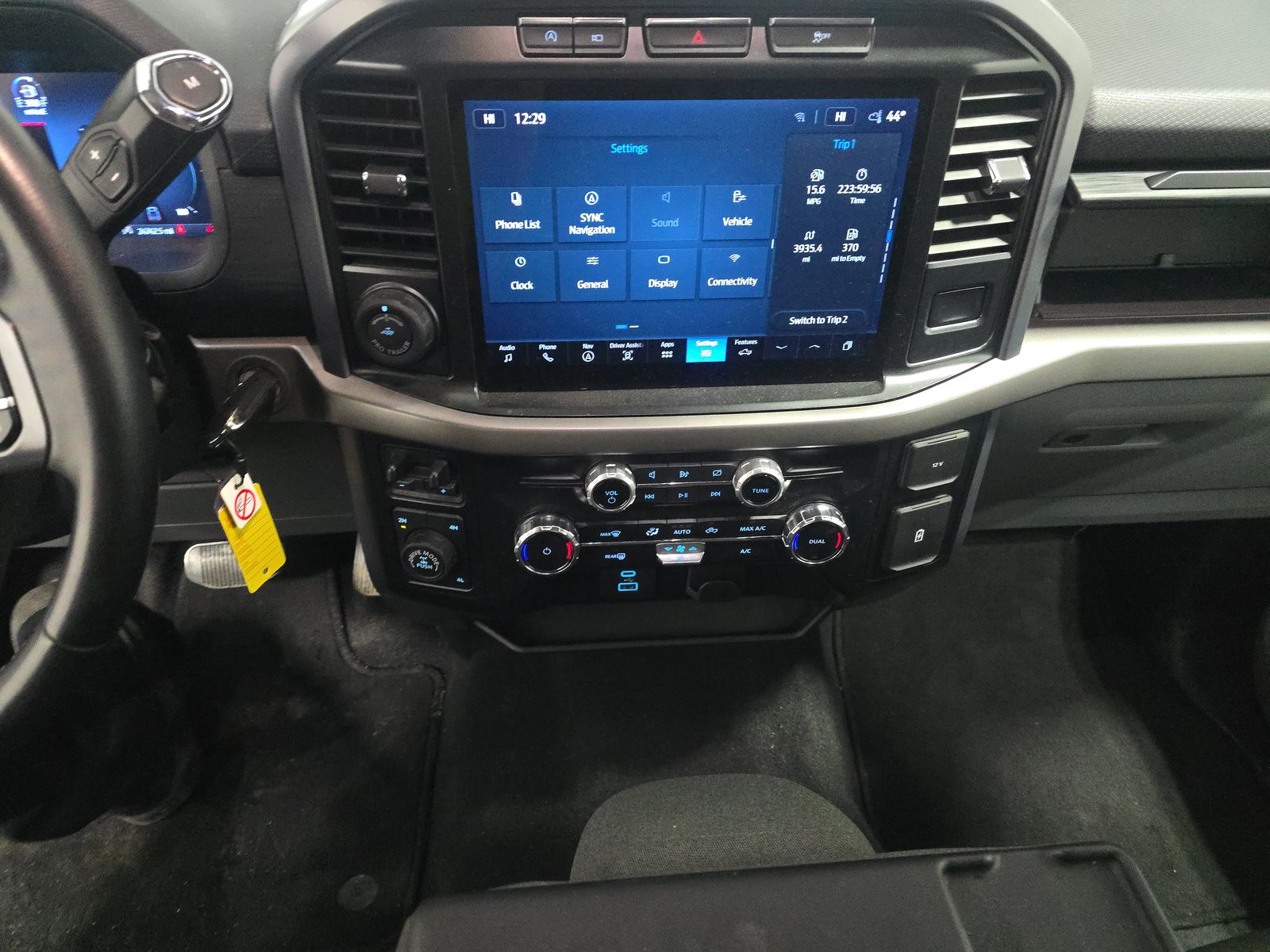 2024 Ford F-150 XLT AWD