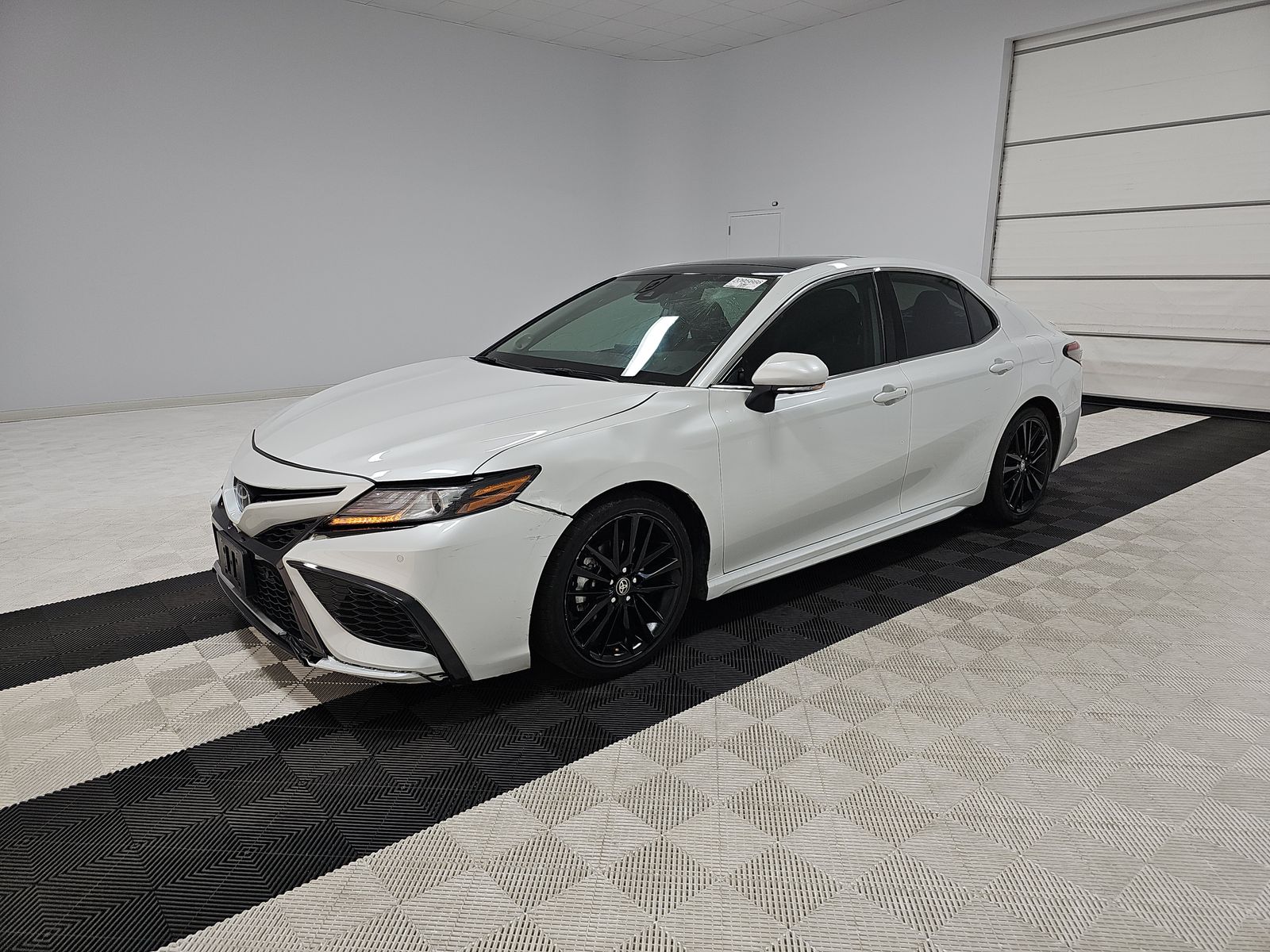 2023 Toyota Camry XSE FWD