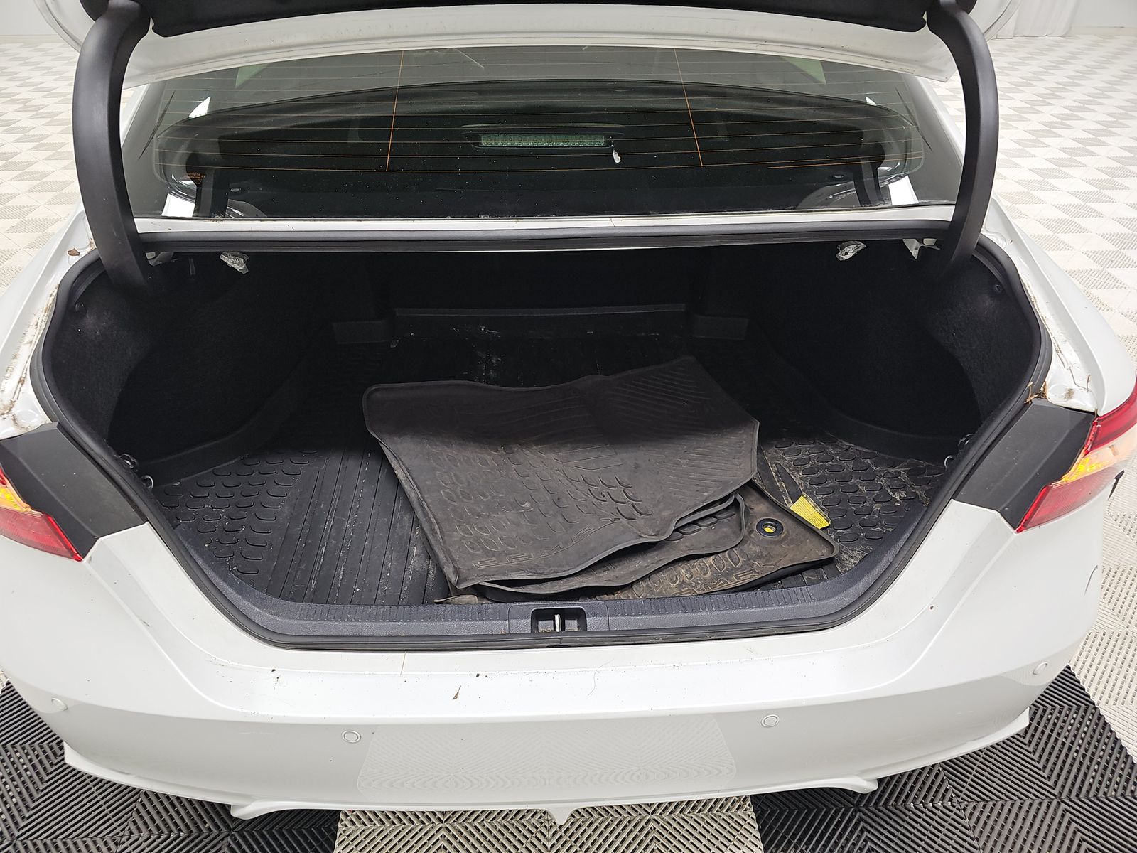 2023 Toyota Camry XSE FWD