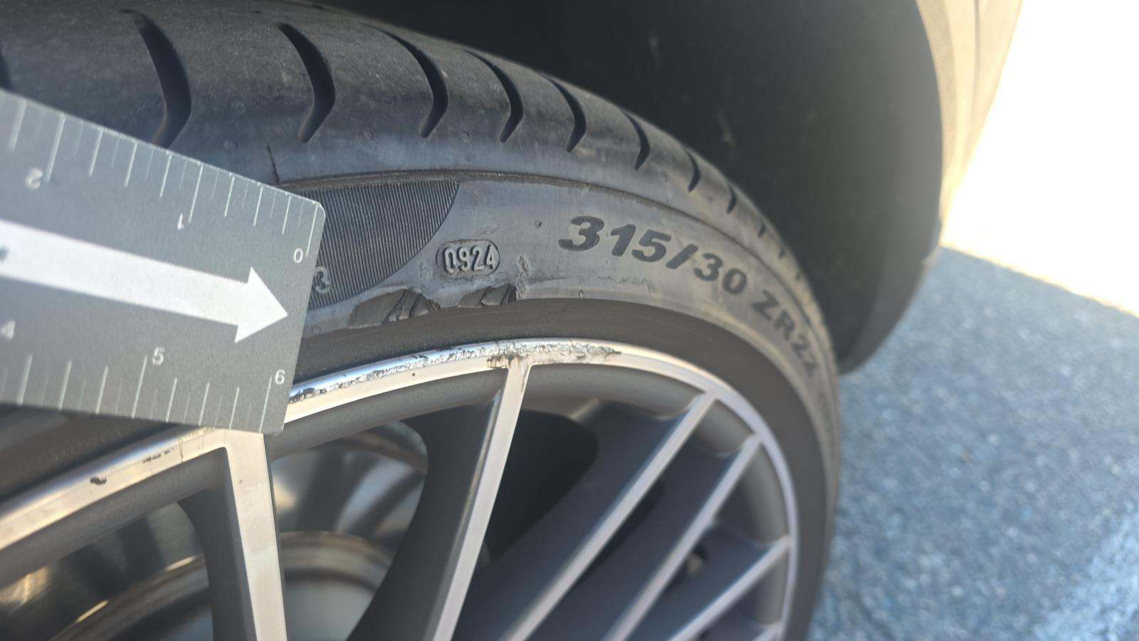 2022 Porsche Cayenne E-Hybrid AWD