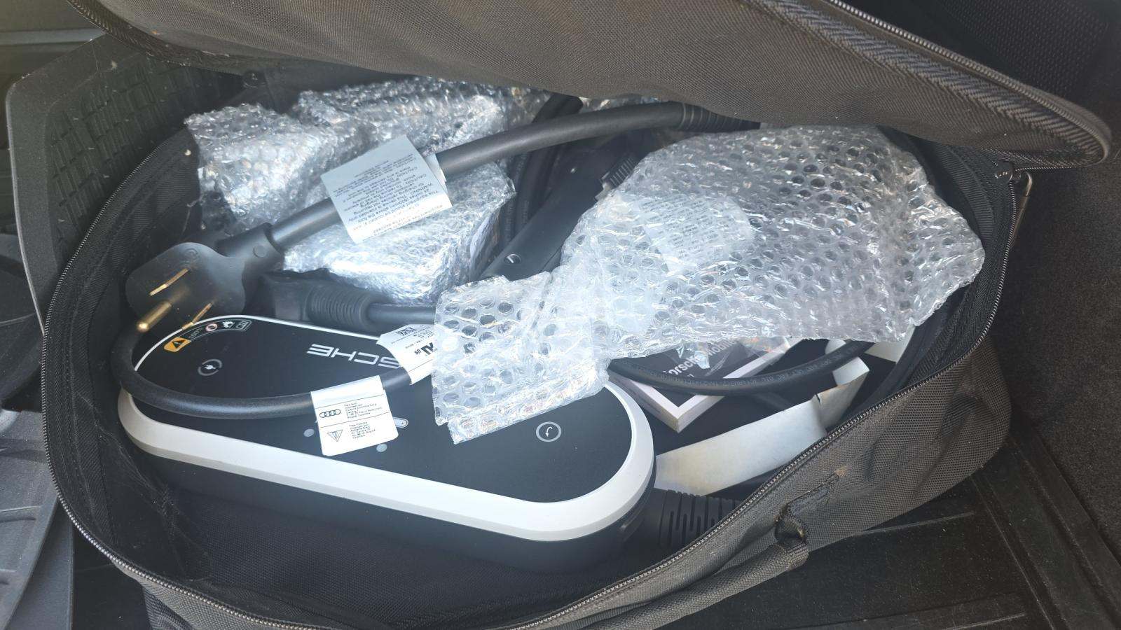 2022 Porsche Cayenne E-Hybrid AWD