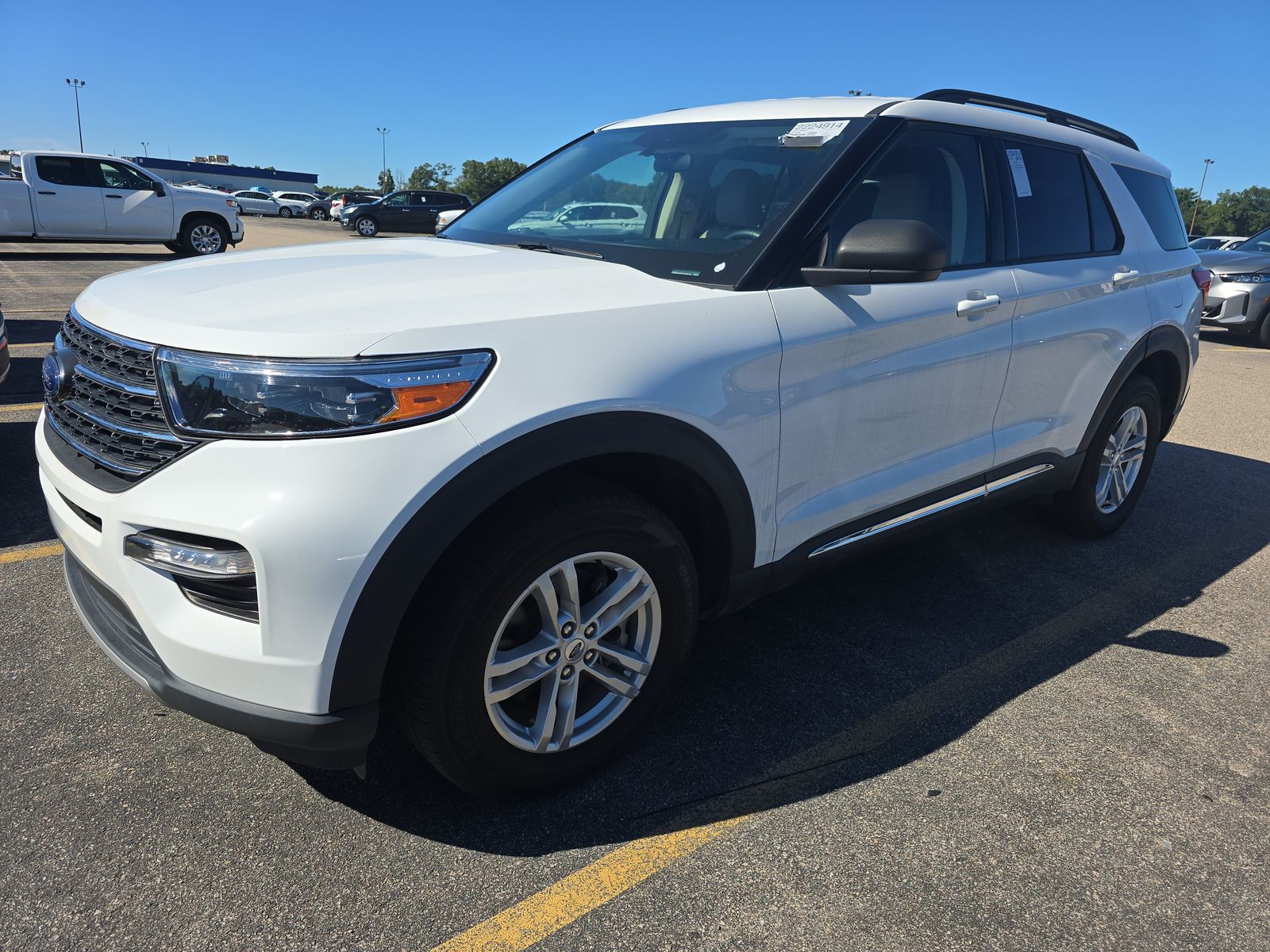 2023 Ford Explorer XLT AWD