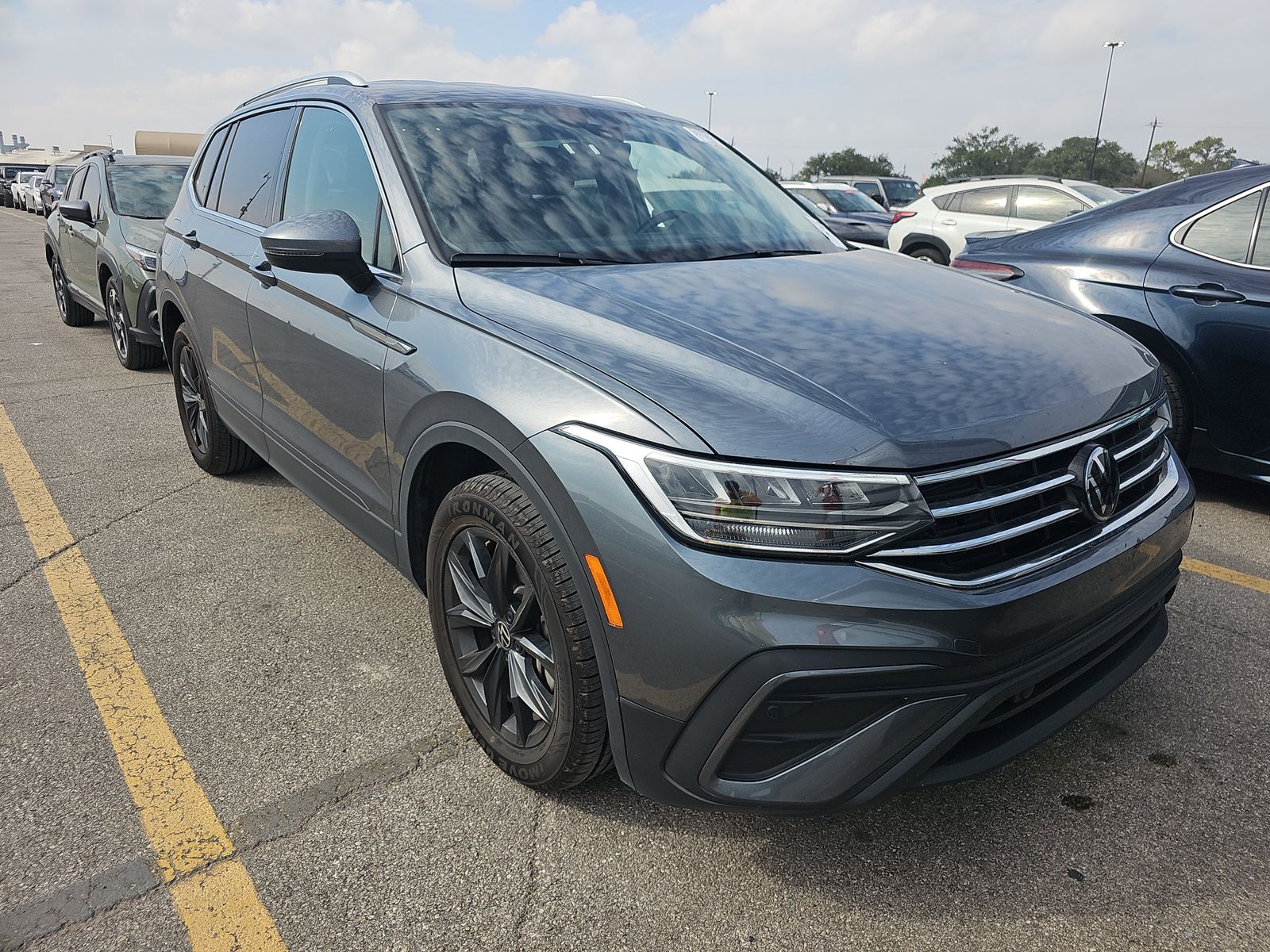 2024 Volkswagen Tiguan 2.0T Wolfsburg Edition FWD