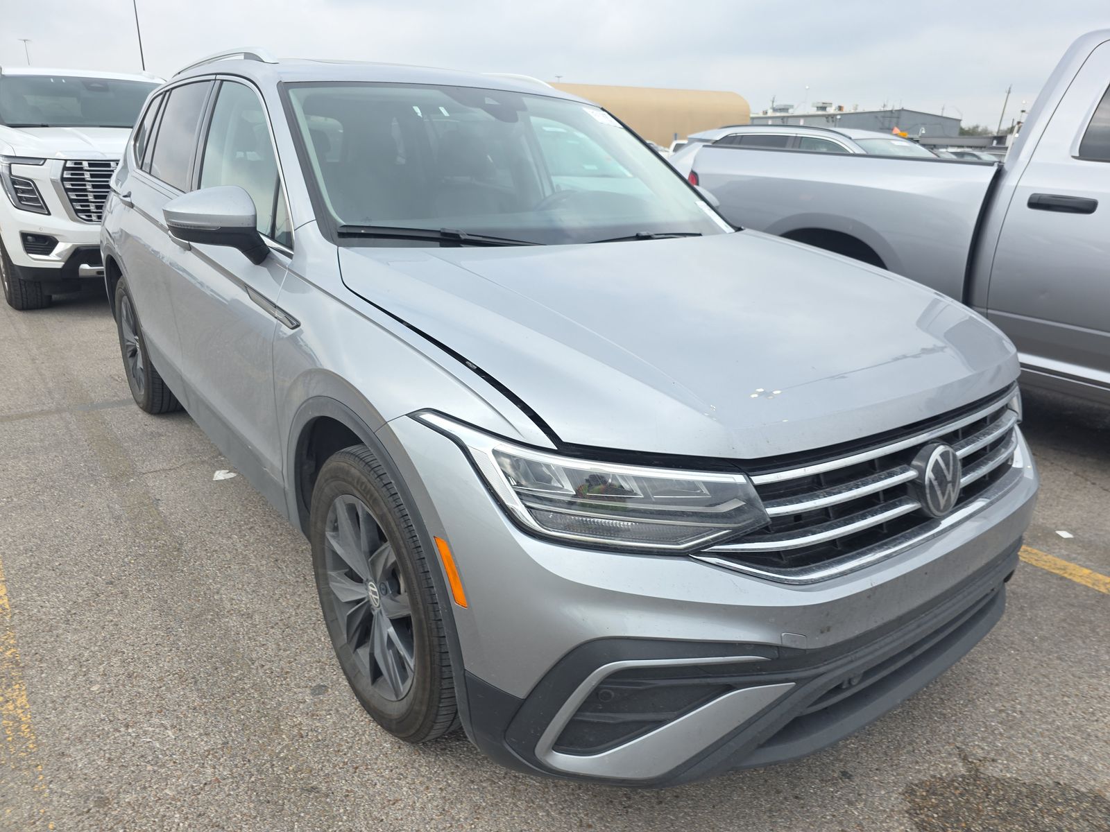 2024 Volkswagen Tiguan 2.0T Wolfsburg Edition FWD