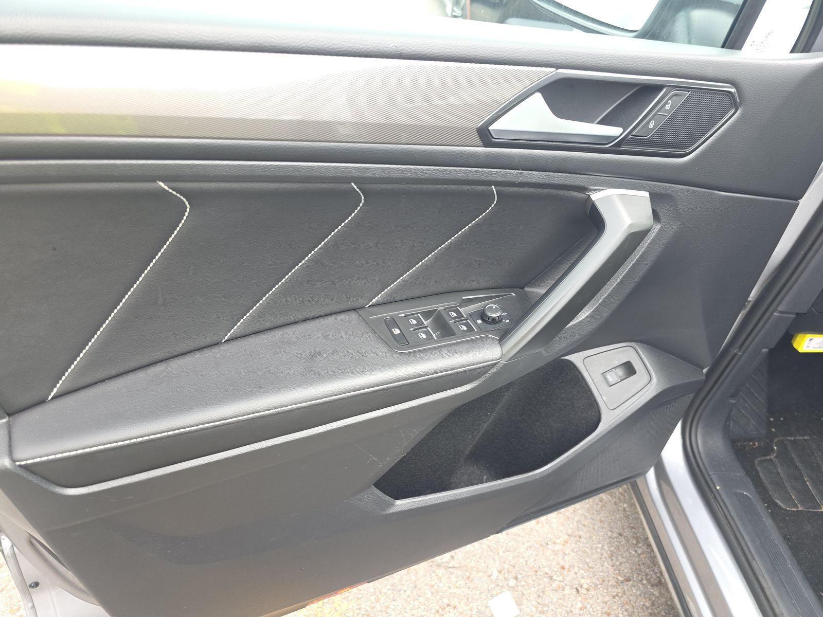 2024 Volkswagen Tiguan 2.0T Wolfsburg Edition FWD