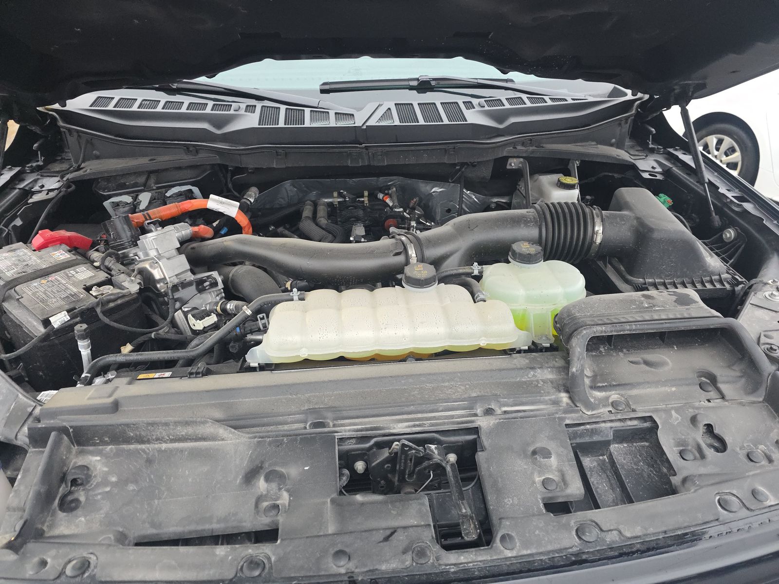 2025 Ford F-150 Hybrid XLT AWD