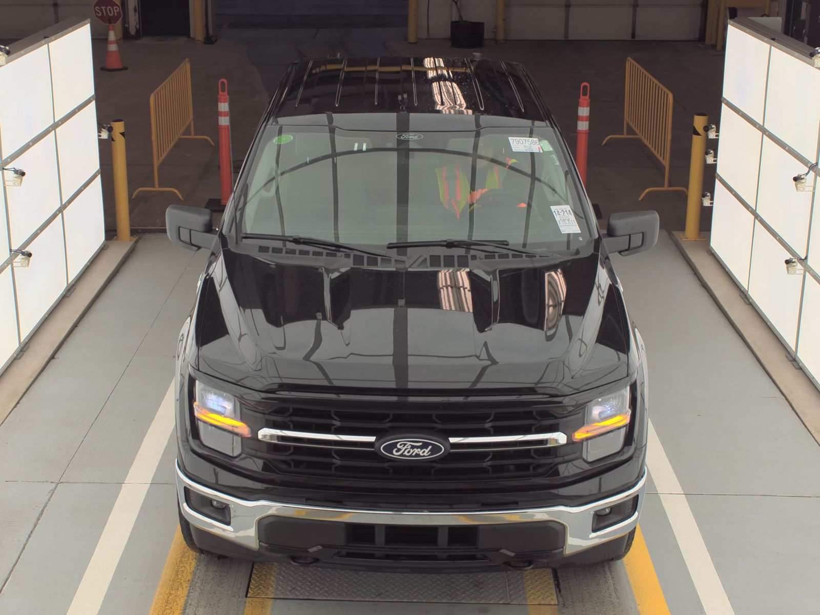 2025 Ford F-150 Hybrid XLT AWD
