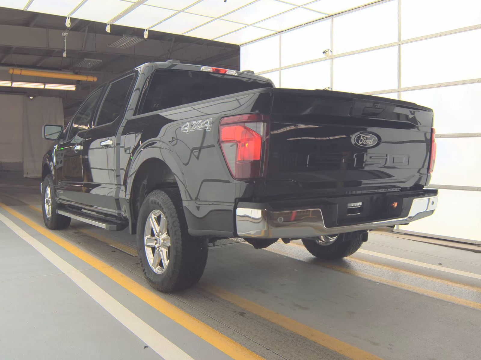 2025 Ford F-150 Hybrid XLT AWD
