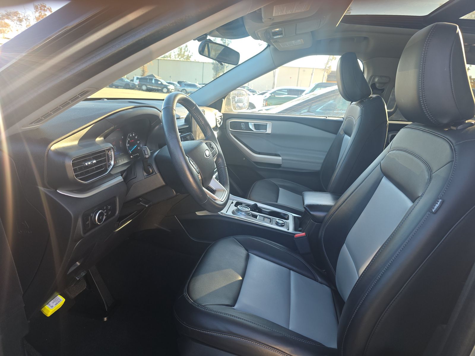 2023 Ford Explorer XLT AWD