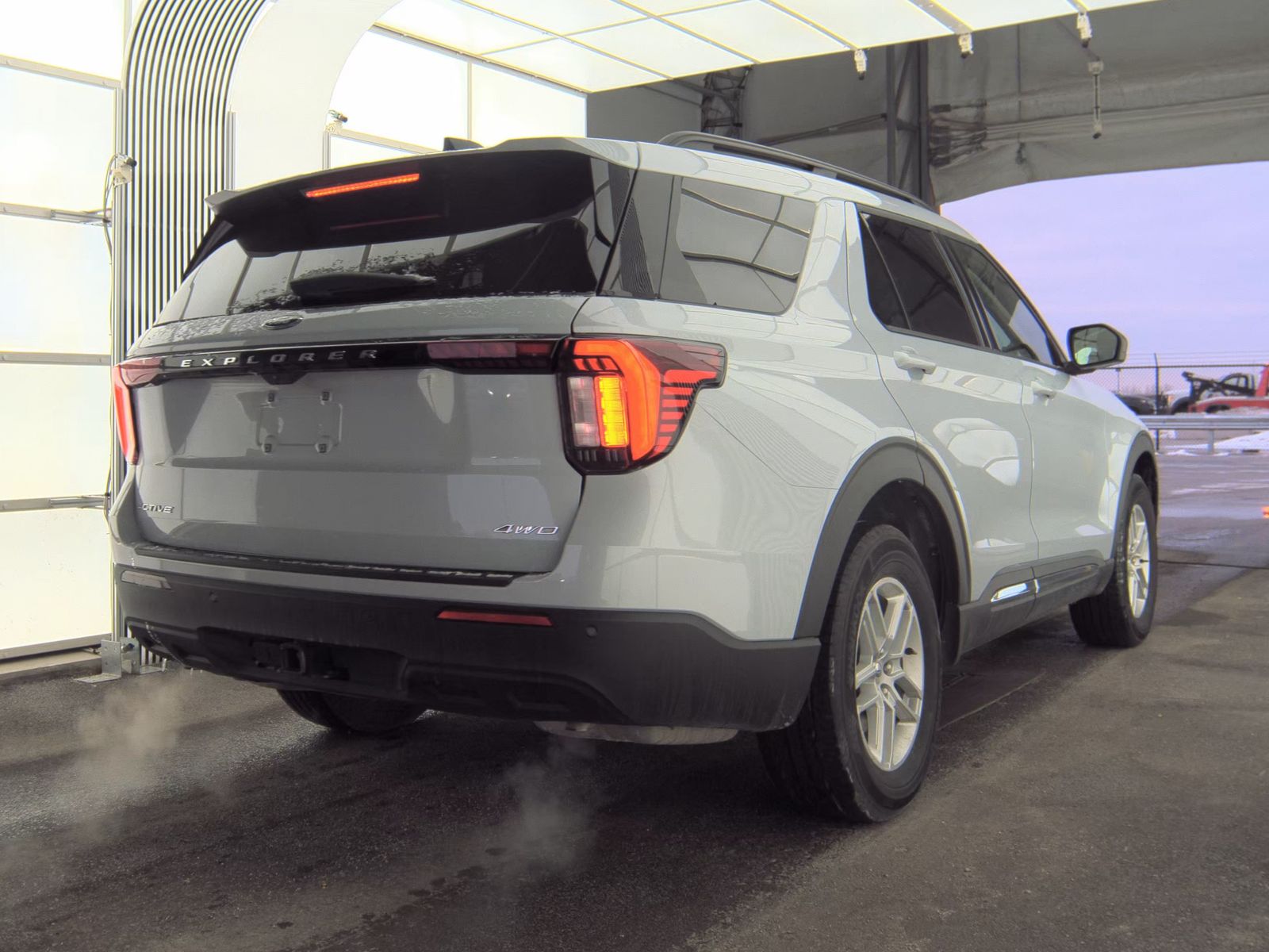 2025 Ford Explorer Active AWD
