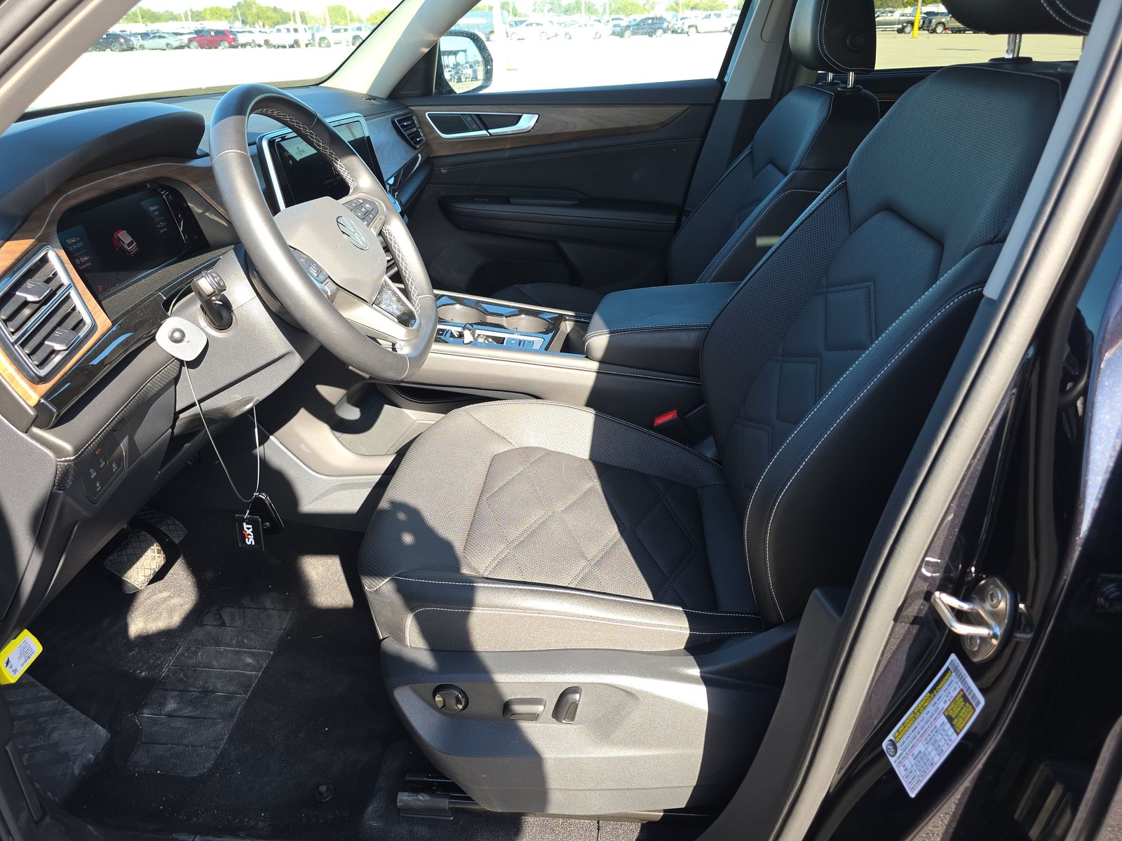 2025 Volkswagen Atlas 2.0T SE AWD