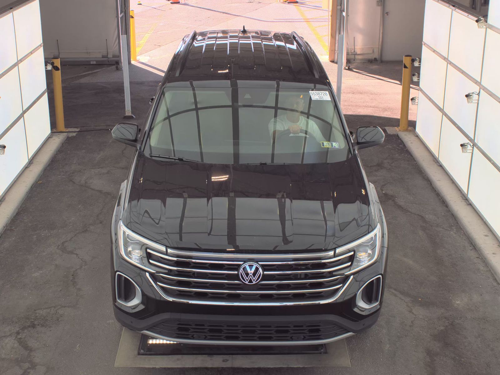 2025 Volkswagen Atlas 2.0T SE AWD