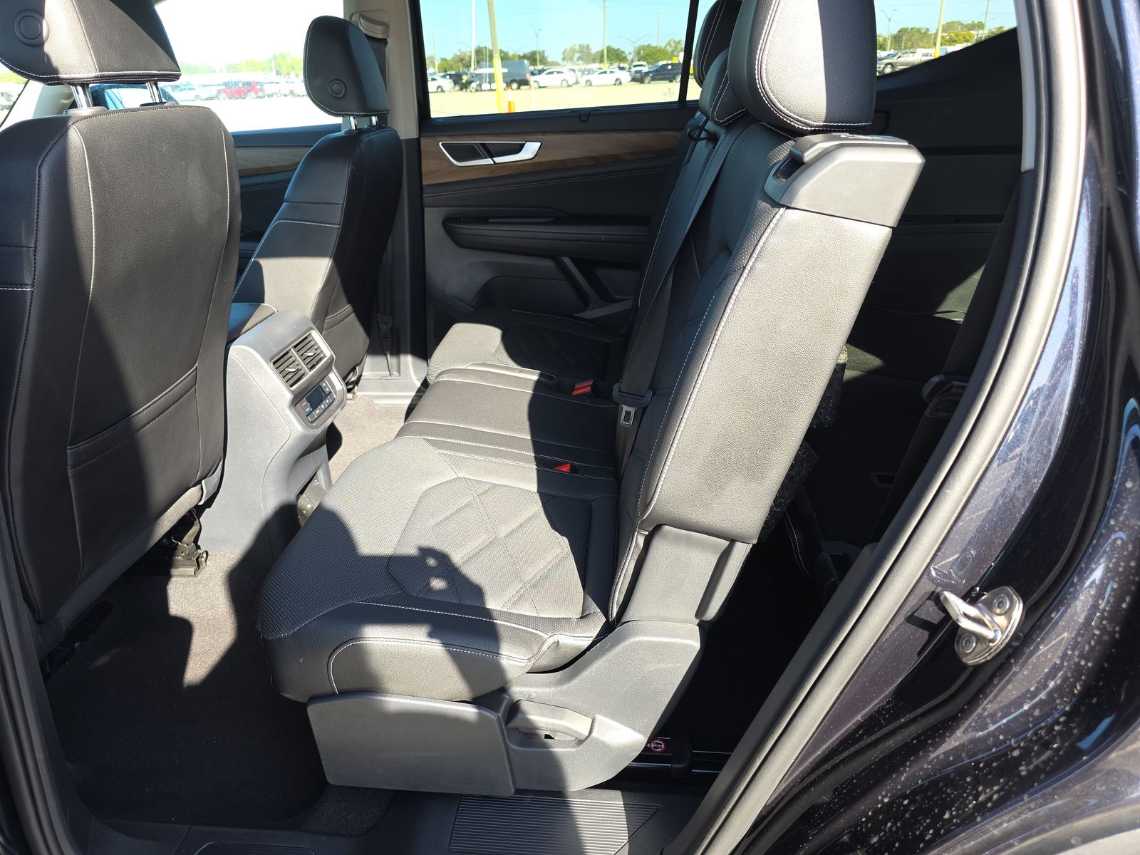 2025 Volkswagen Atlas 2.0T SE AWD