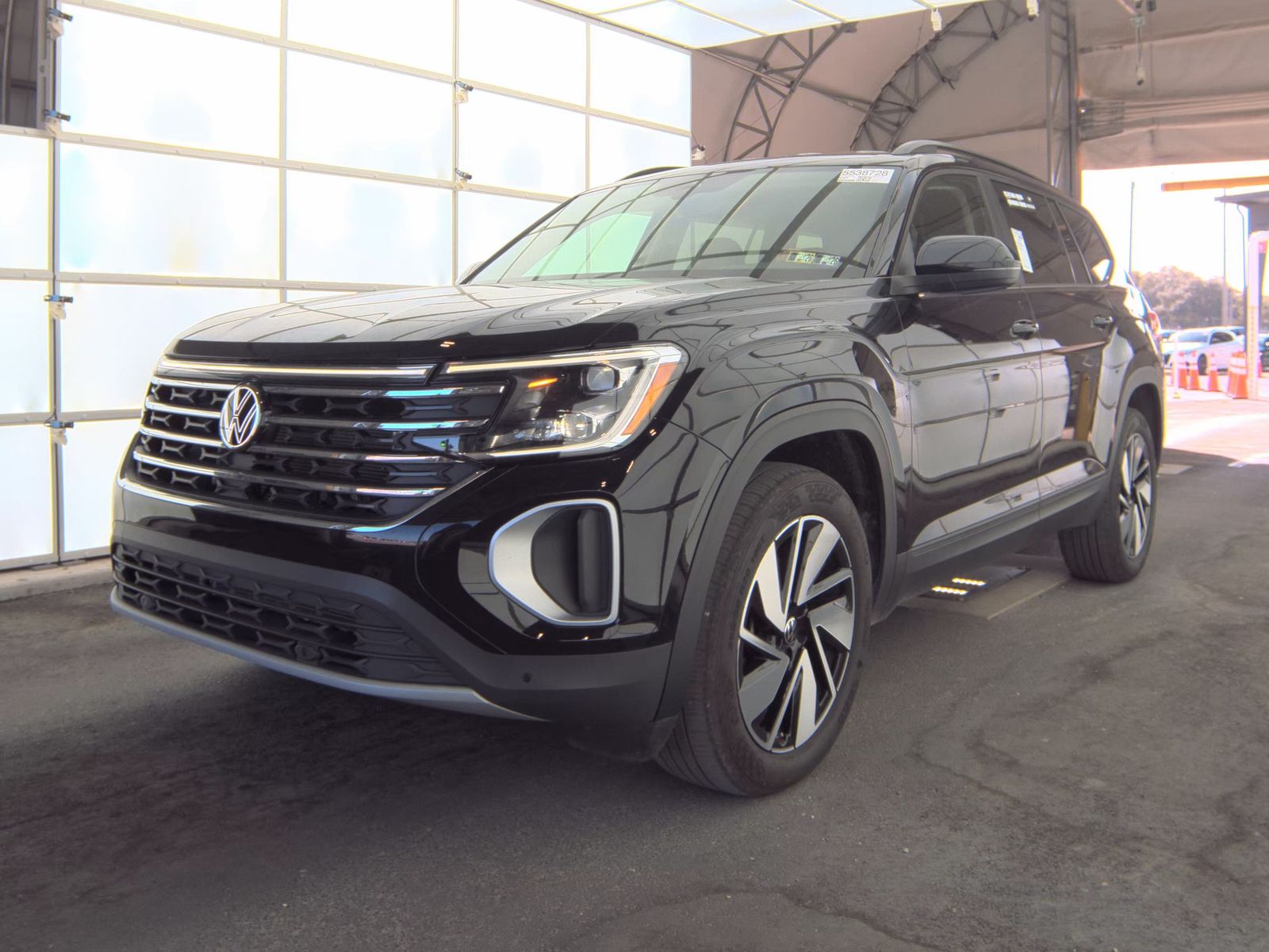 2025 Volkswagen Atlas 2.0T SE AWD