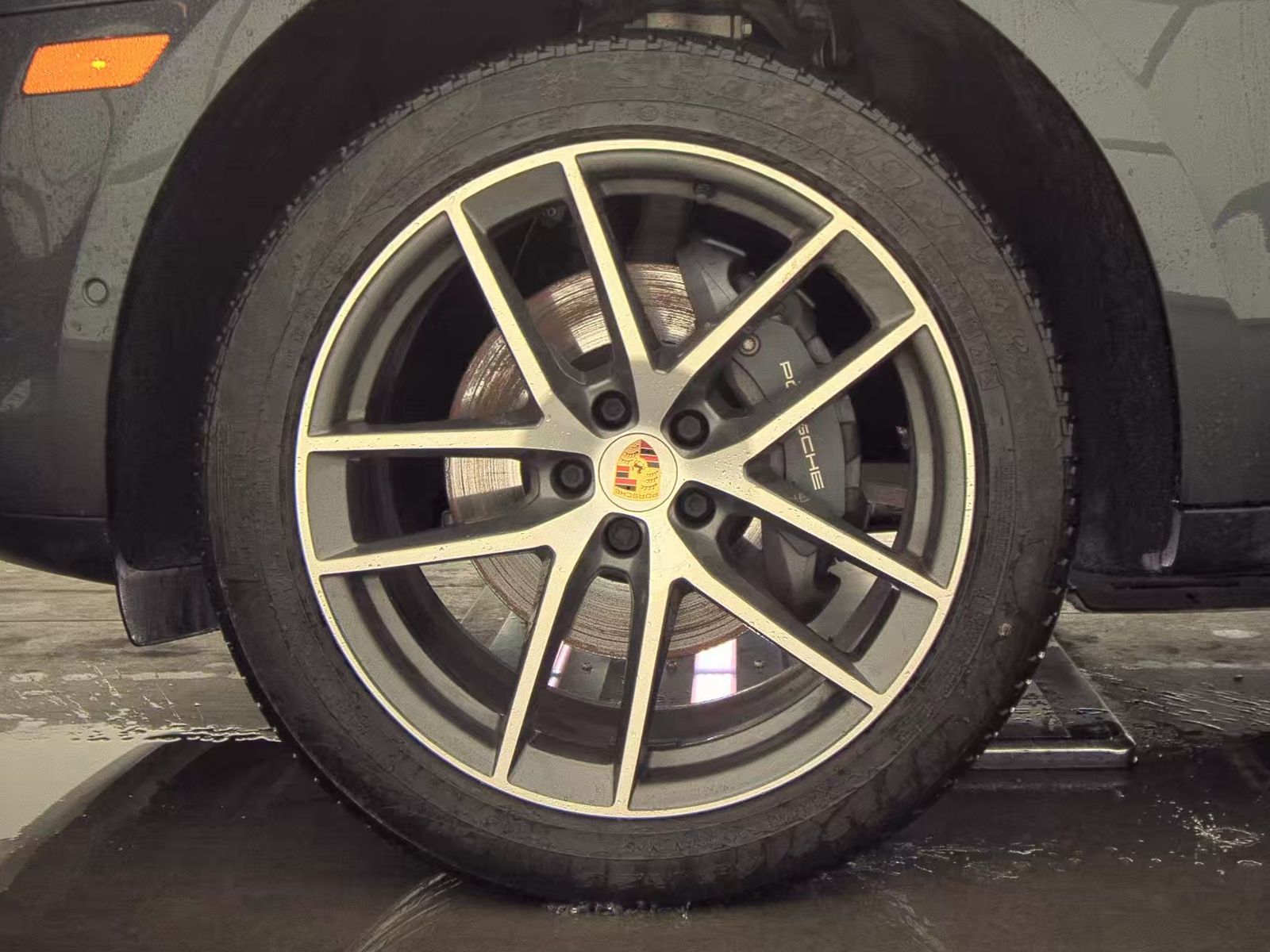 2023 Porsche Macan Base AWD