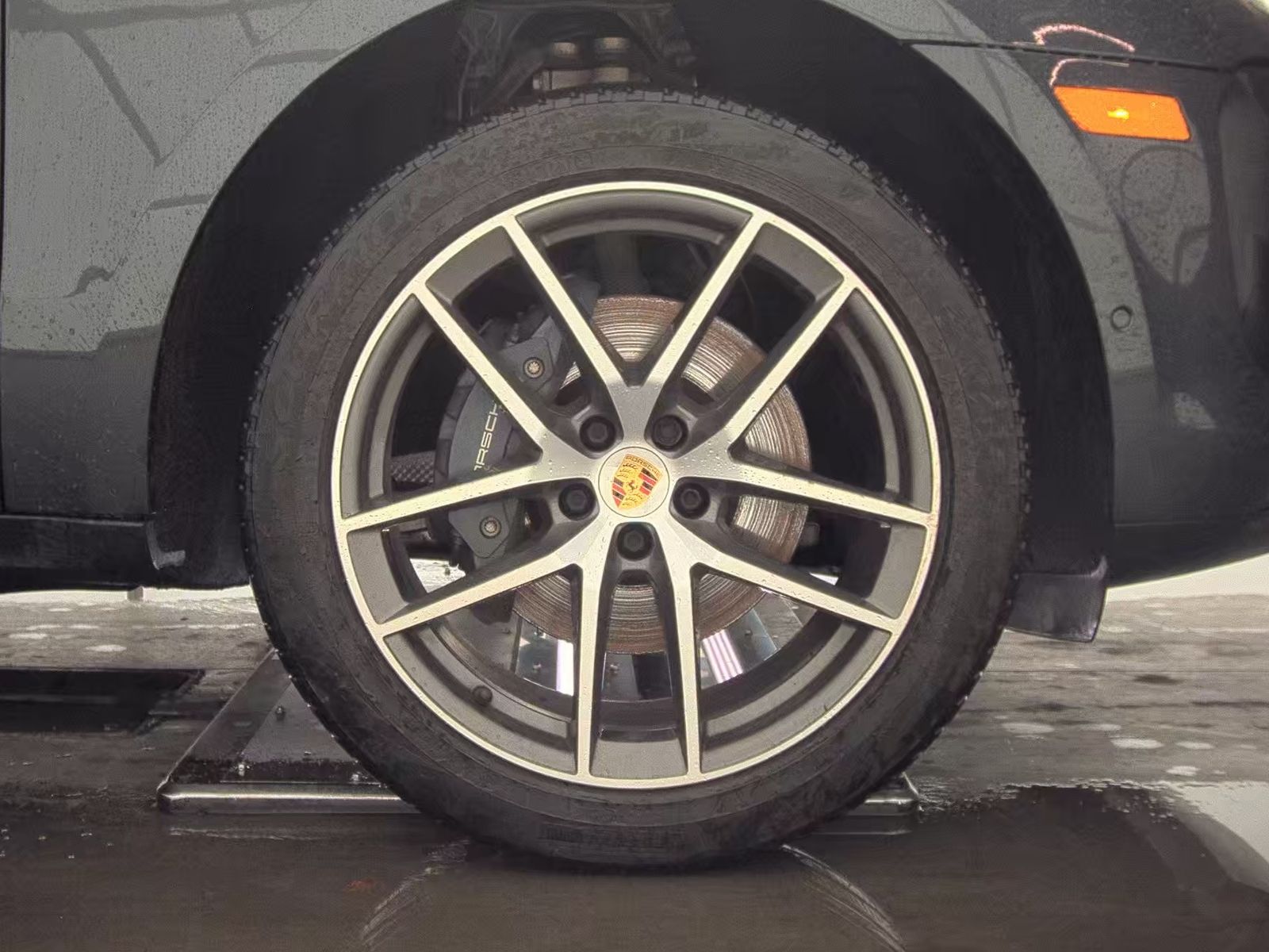 2023 Porsche Macan Base AWD