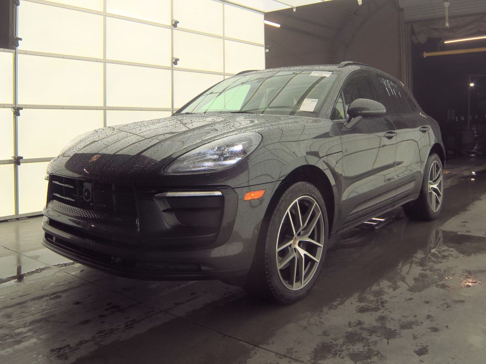 2023 Porsche Macan Base AWD