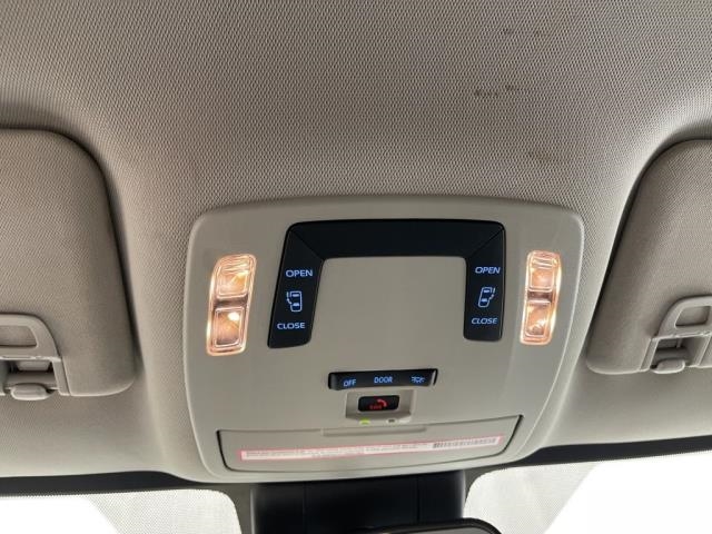 2024 Toyota Sienna LE FWD