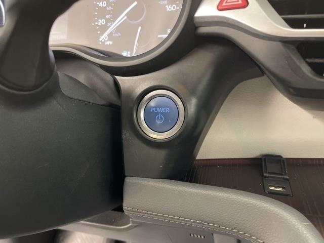 2024 Toyota Sienna LE FWD