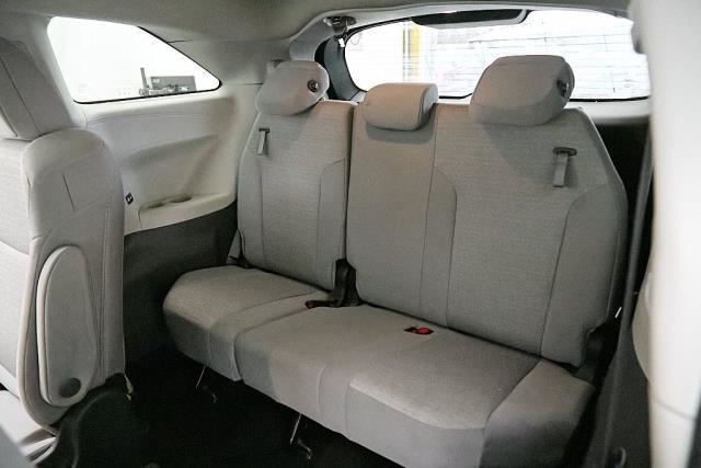 2024 Toyota Sienna LE FWD